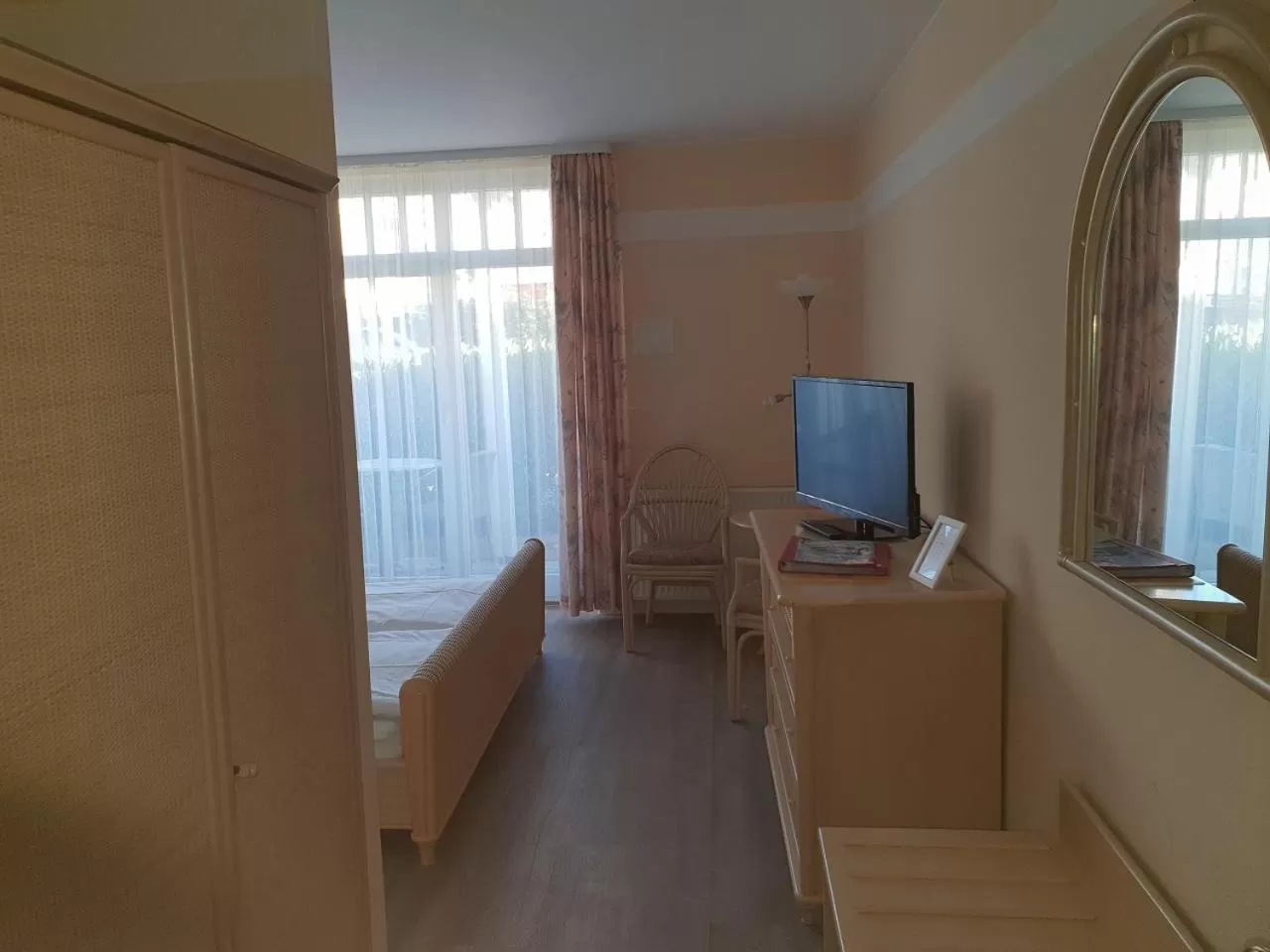 Facade/entrance, Bed in Hotel Rosenhof