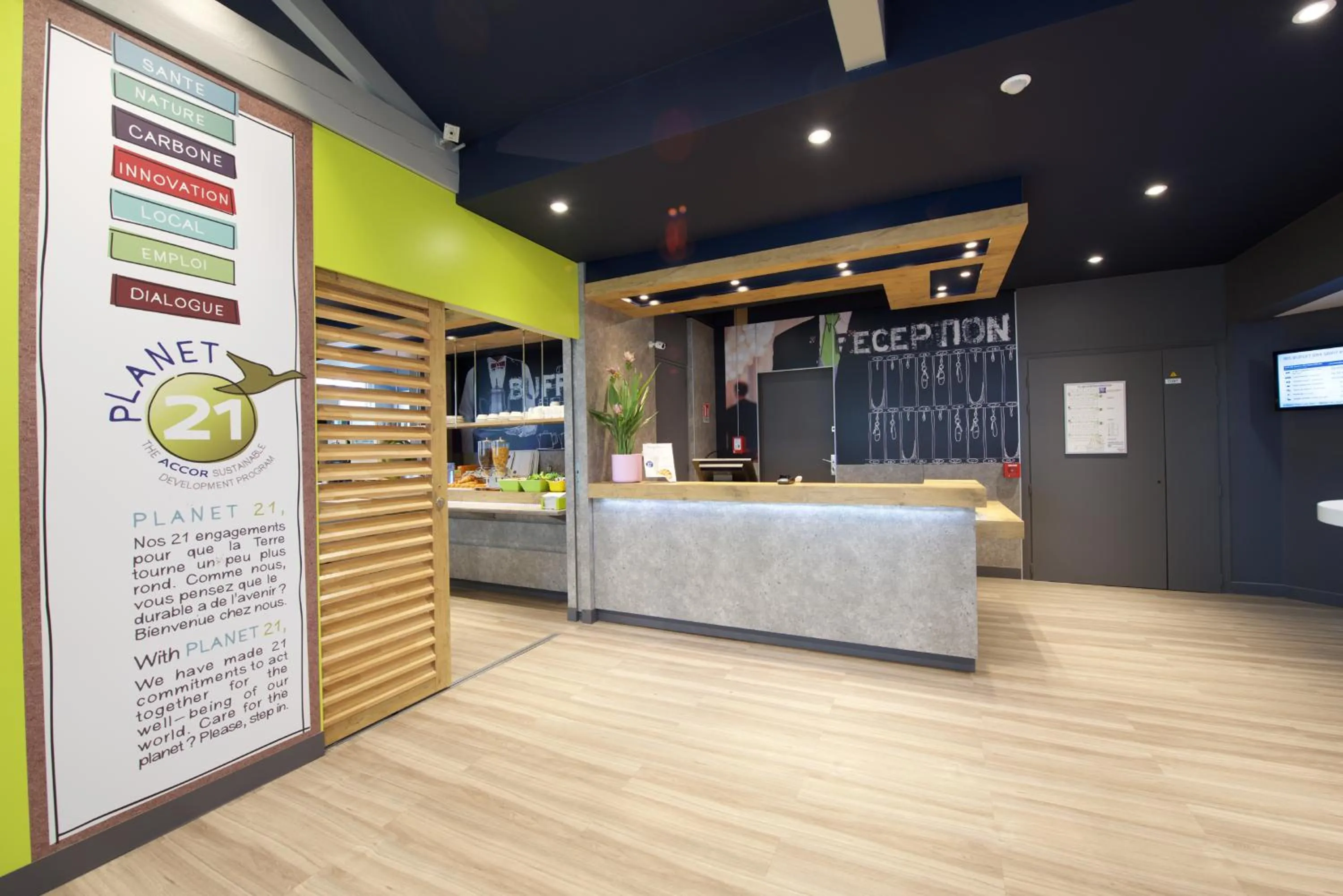 Lobby or reception in ibis budget Saint Paul Les Dax