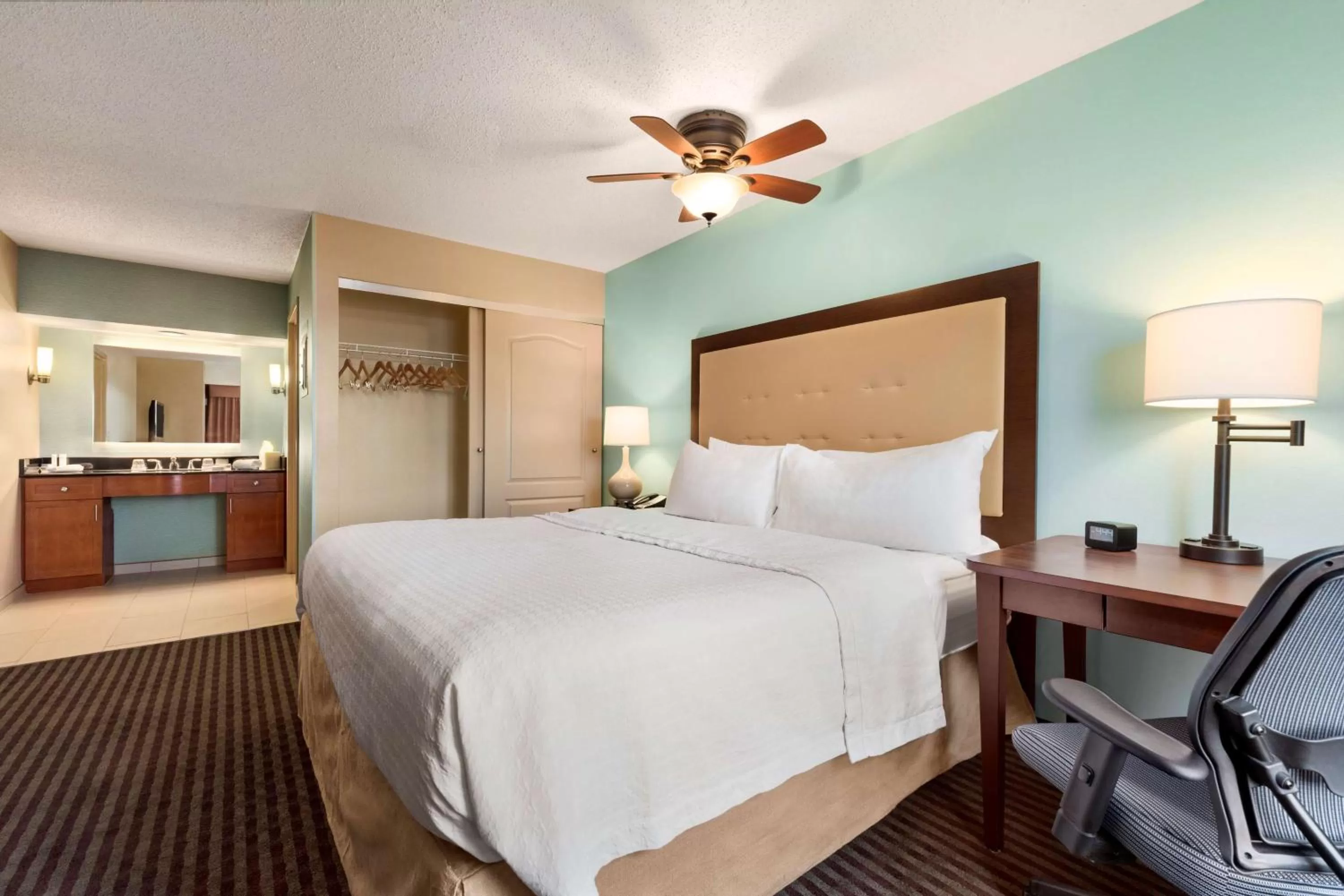 Bed in Homewood Suites by Hilton Columbus-Hilliard