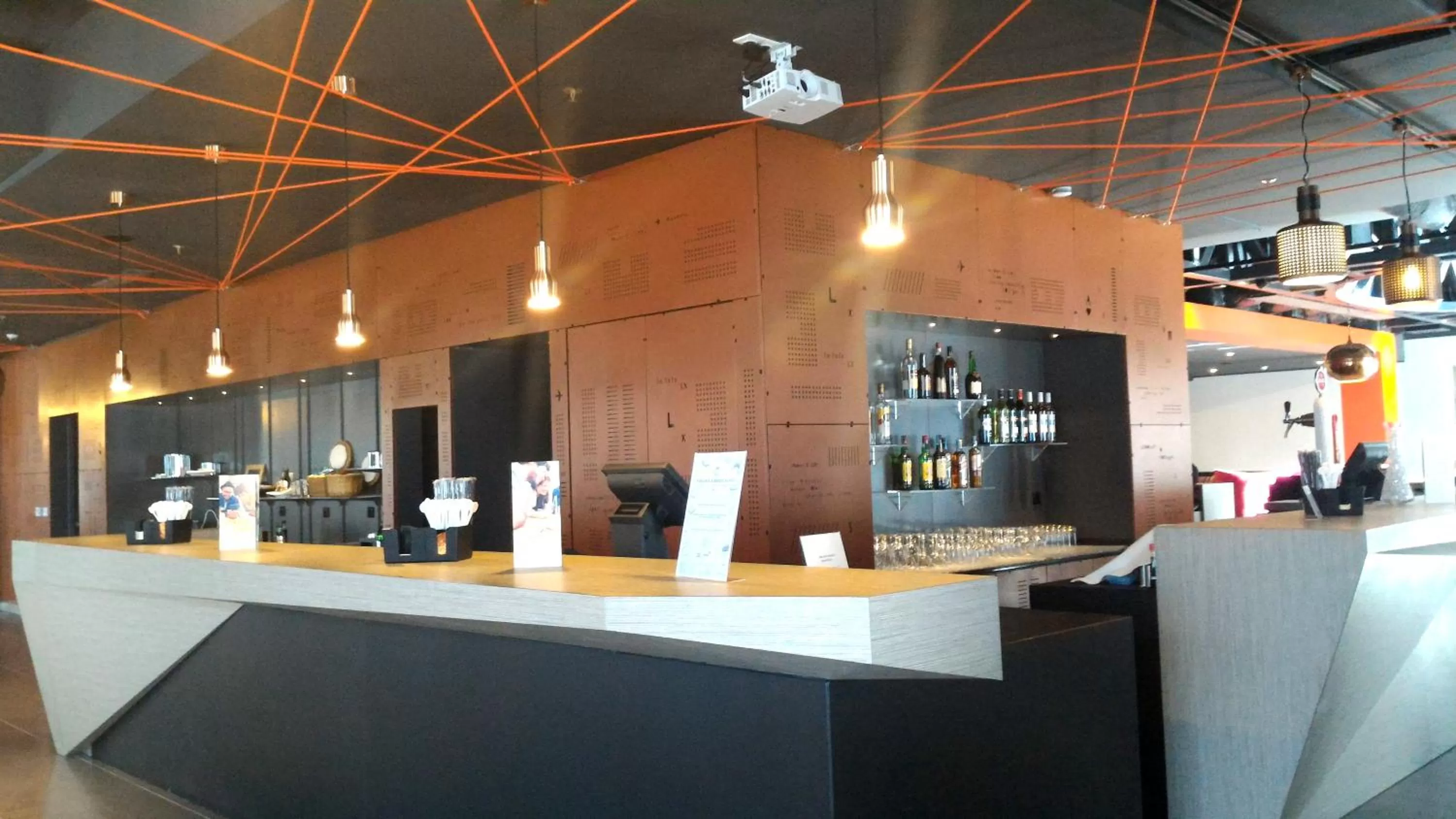 Lounge or bar in Star inn Lisbon Airport
