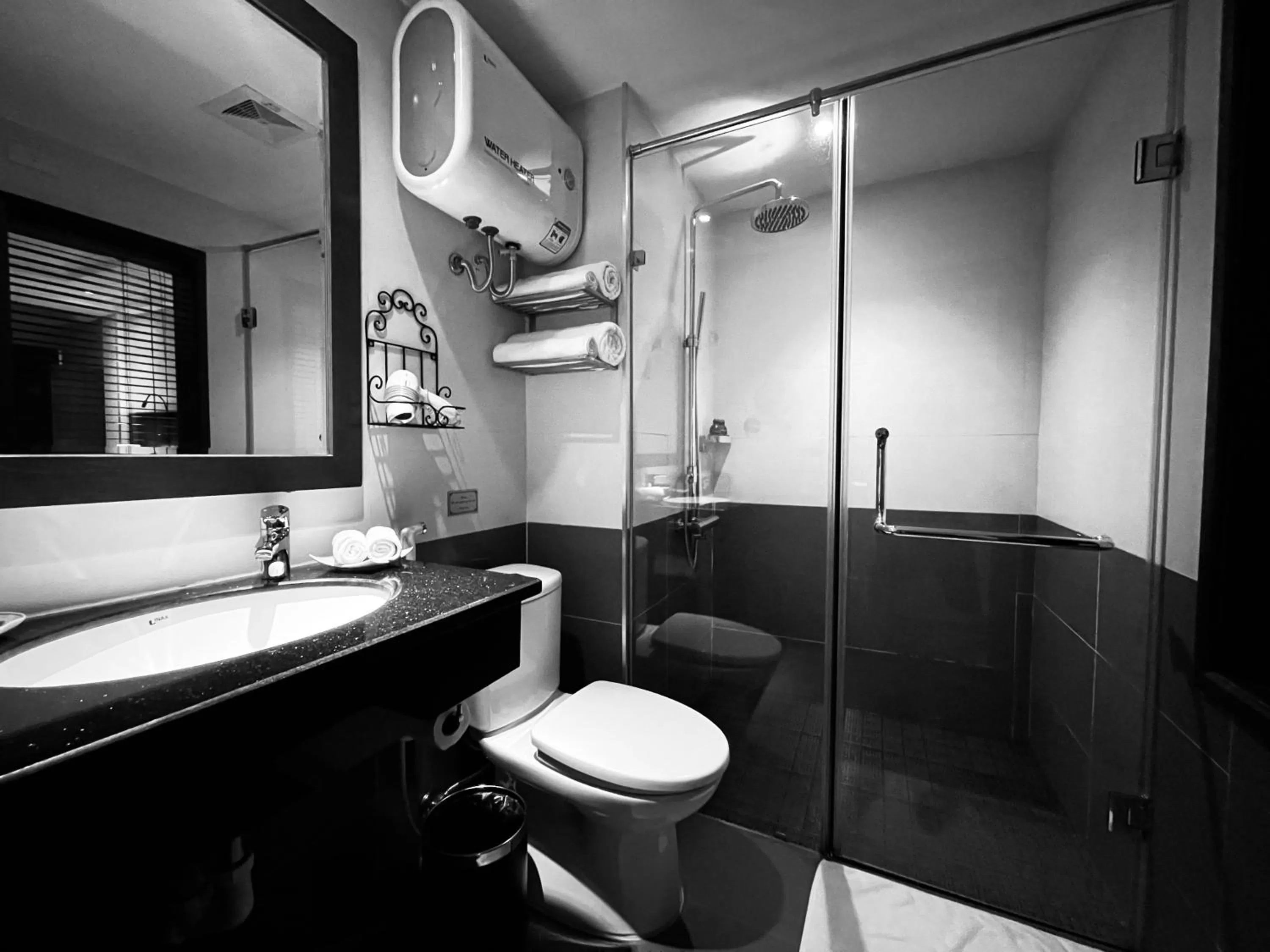 Bathroom in The Vancouver Hotel - Ninh Binh