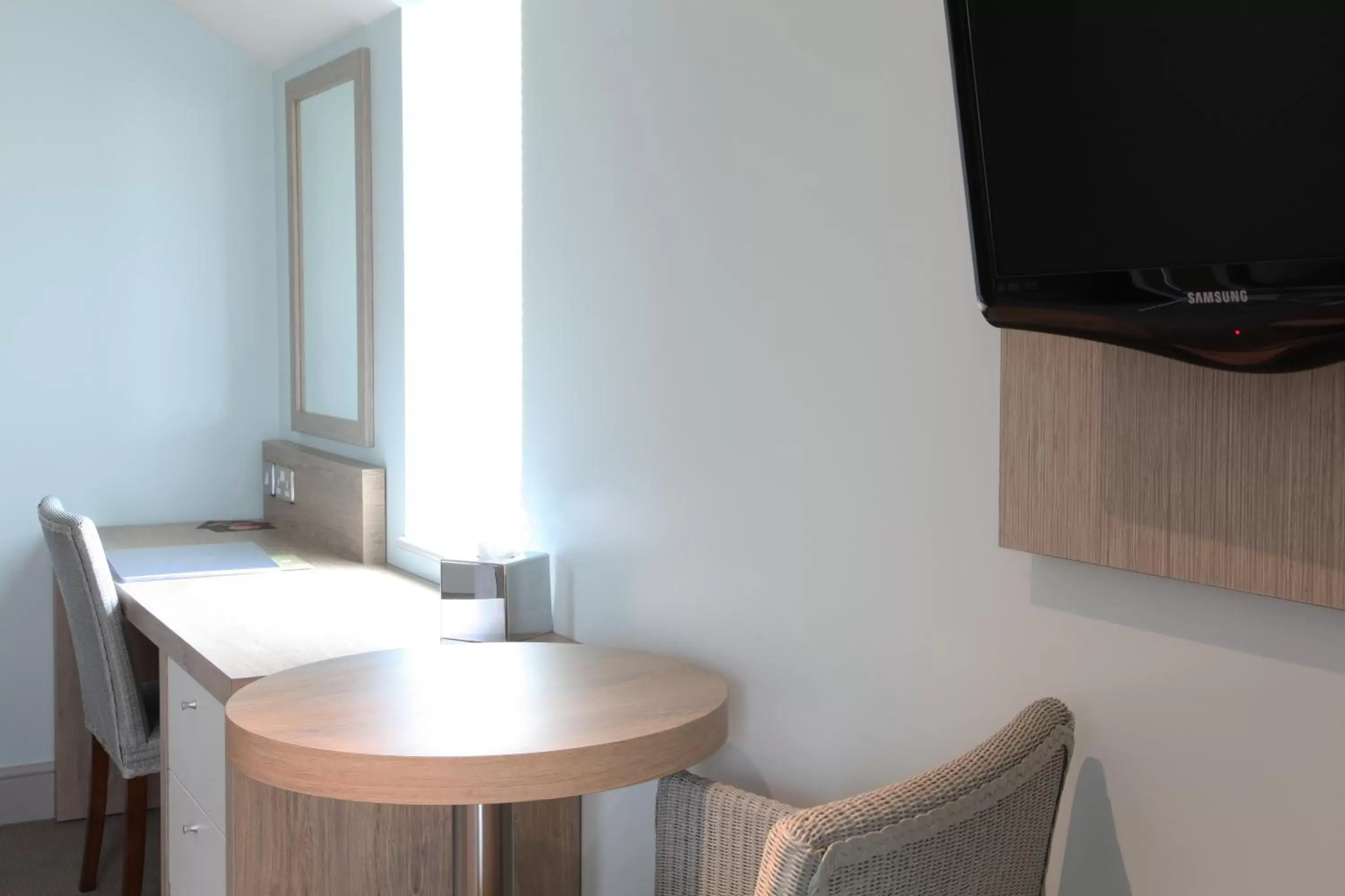 Twin Room in County Arms Twin Room in County Arms