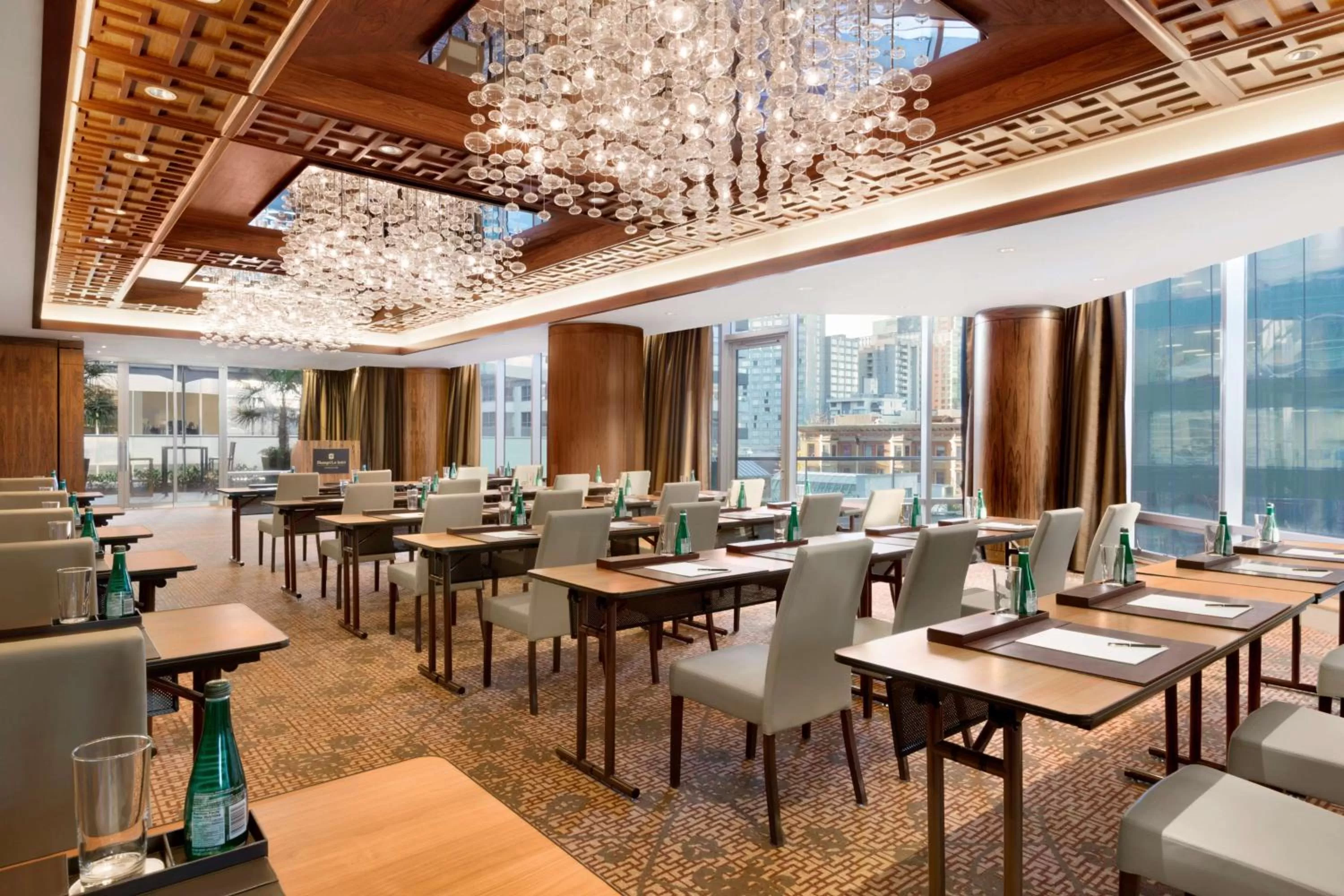 Banquet/Function facilities in Shangri-La Vancouver
