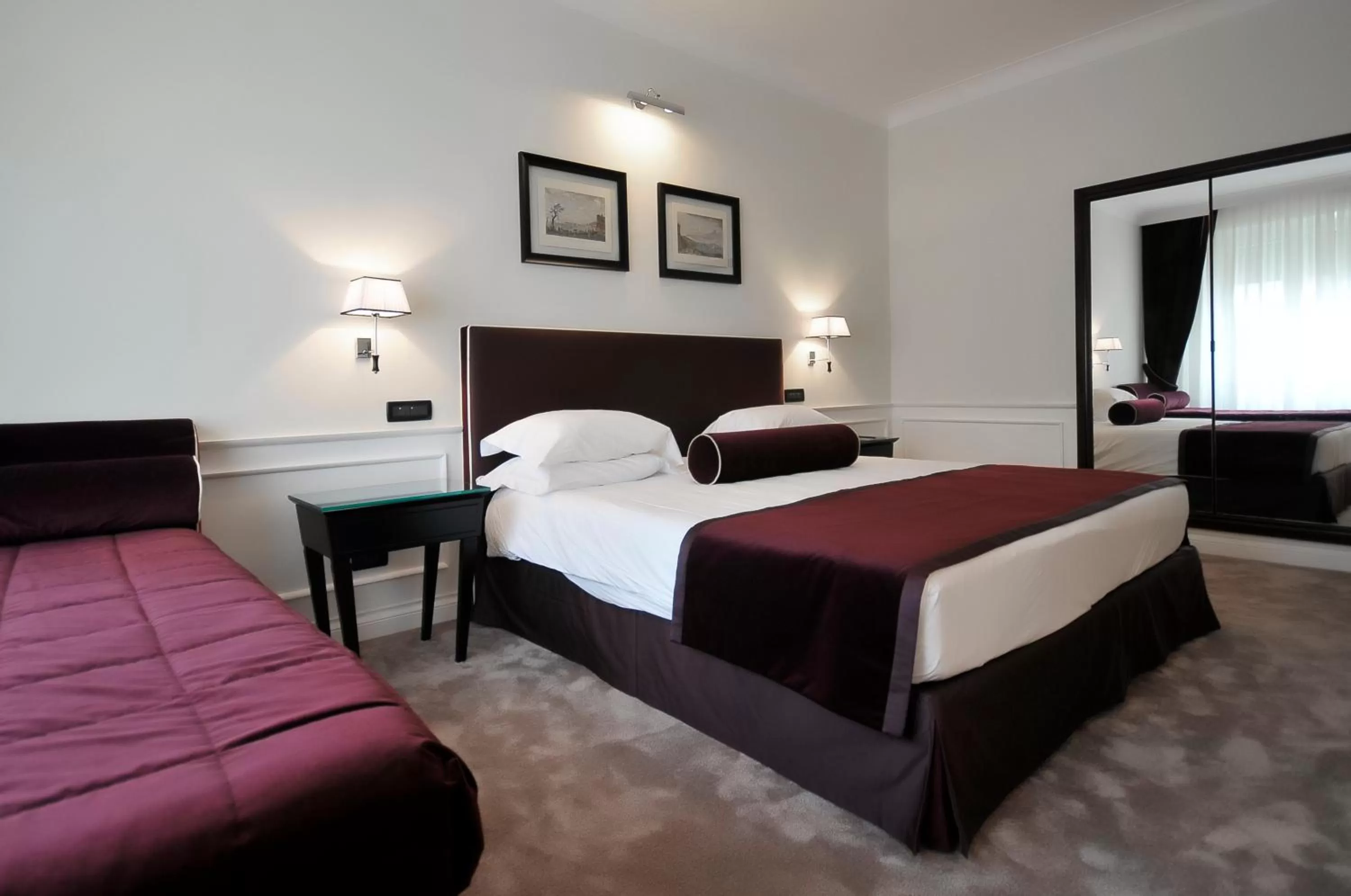 Photo of the whole room, Bed in Grand Hotel Oriente