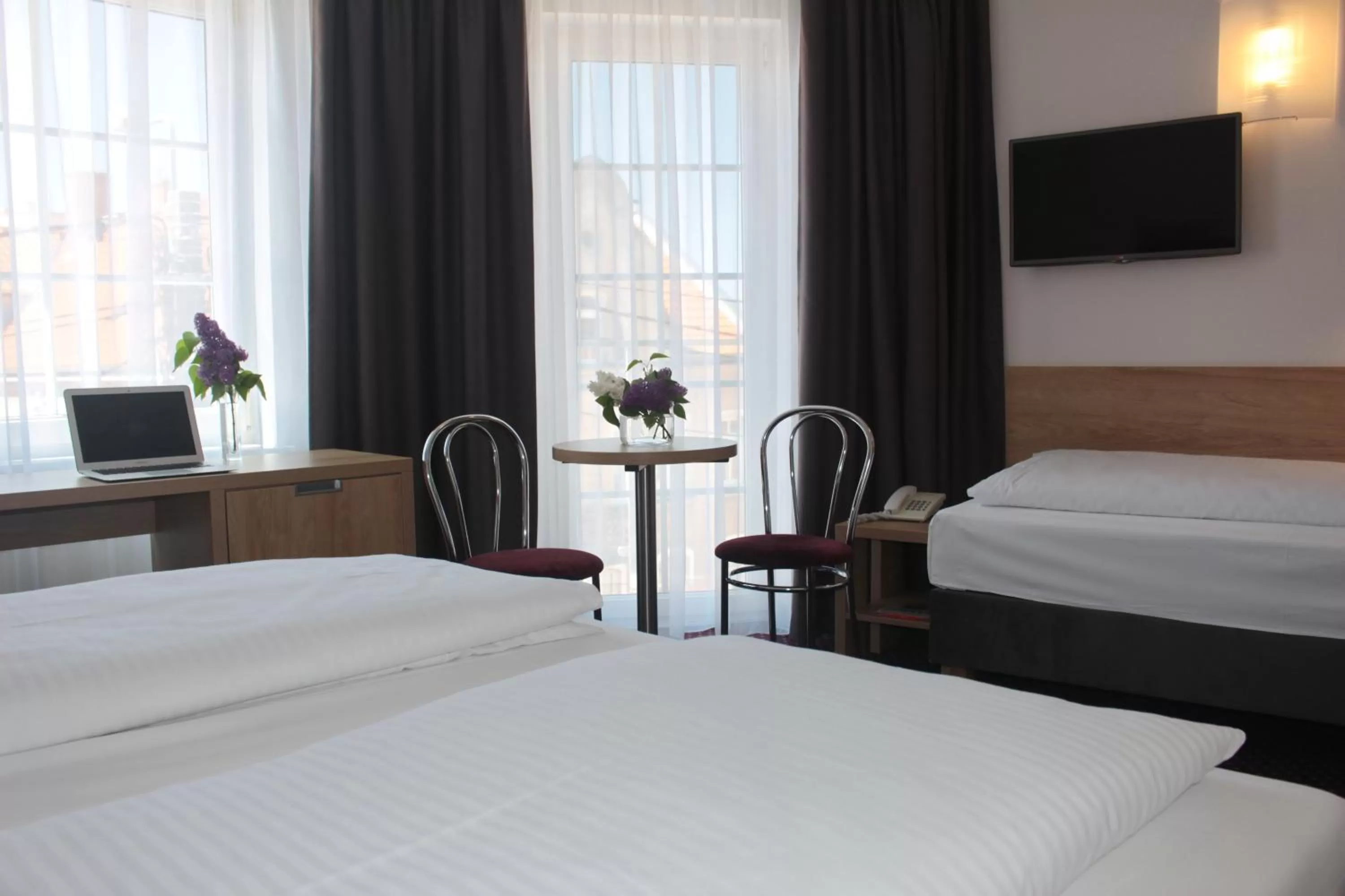 Photo of the whole room, Bed in Hotel Huszcza