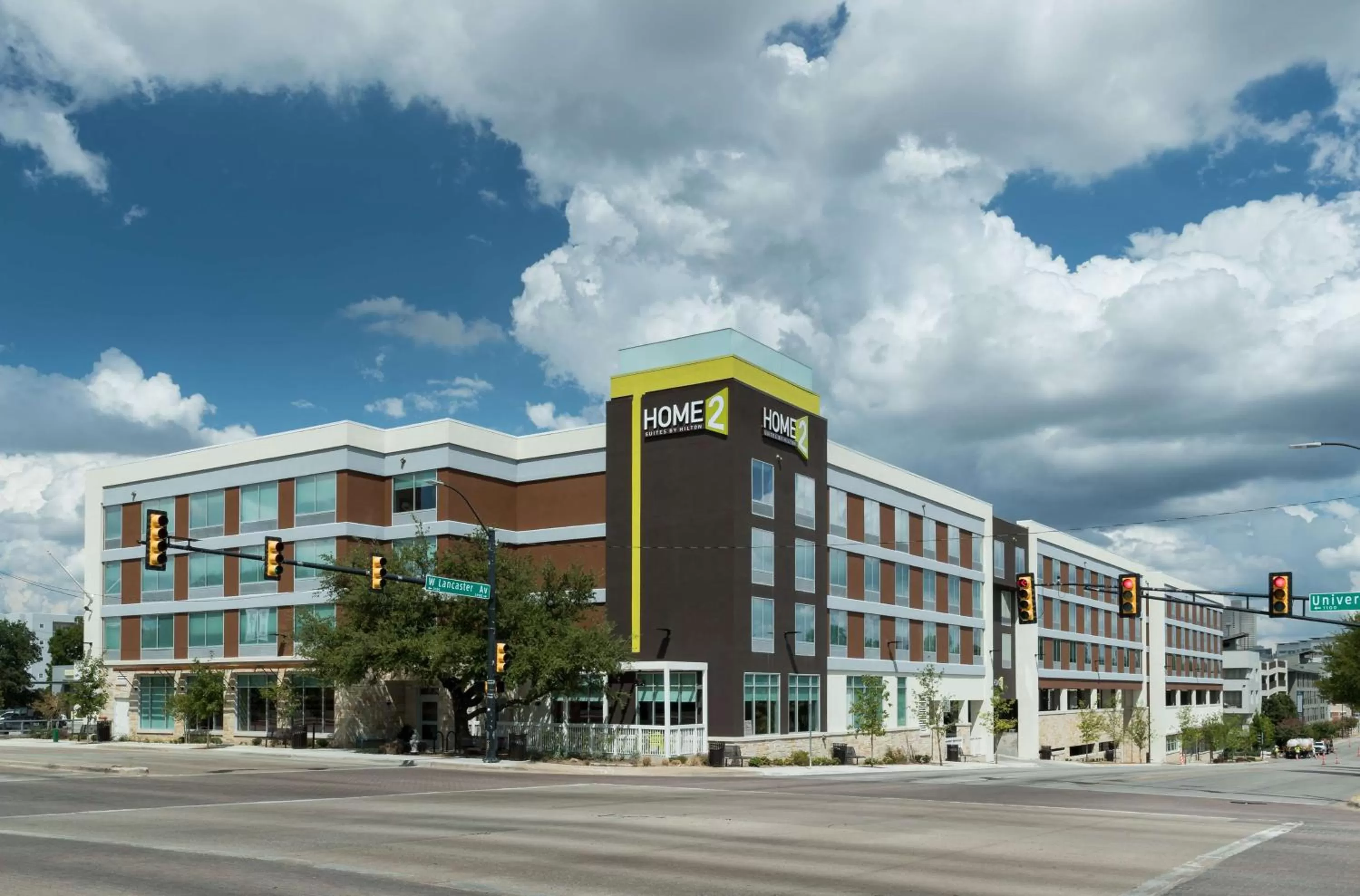 Property building in Home2 Suites by Hilton Fort Worth Cultural District