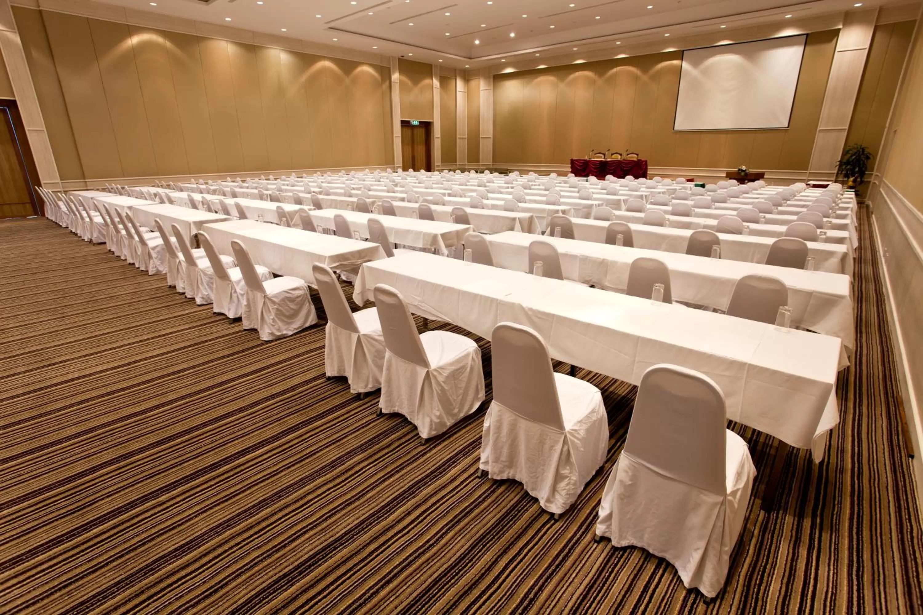 Meeting/conference room in Trang Hotel Bangkok - SHA Plus