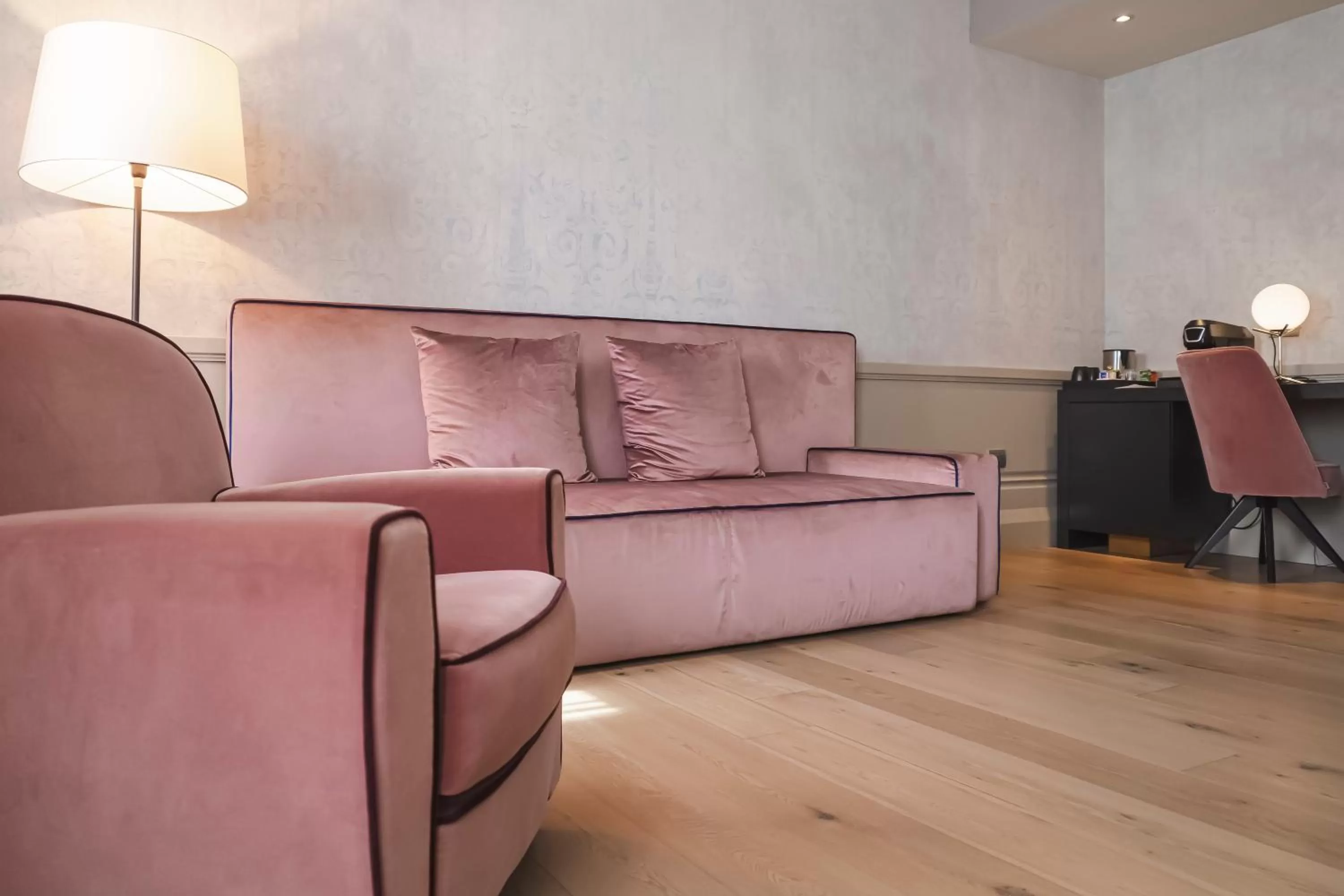 Seating area in Palazzo Cornalia