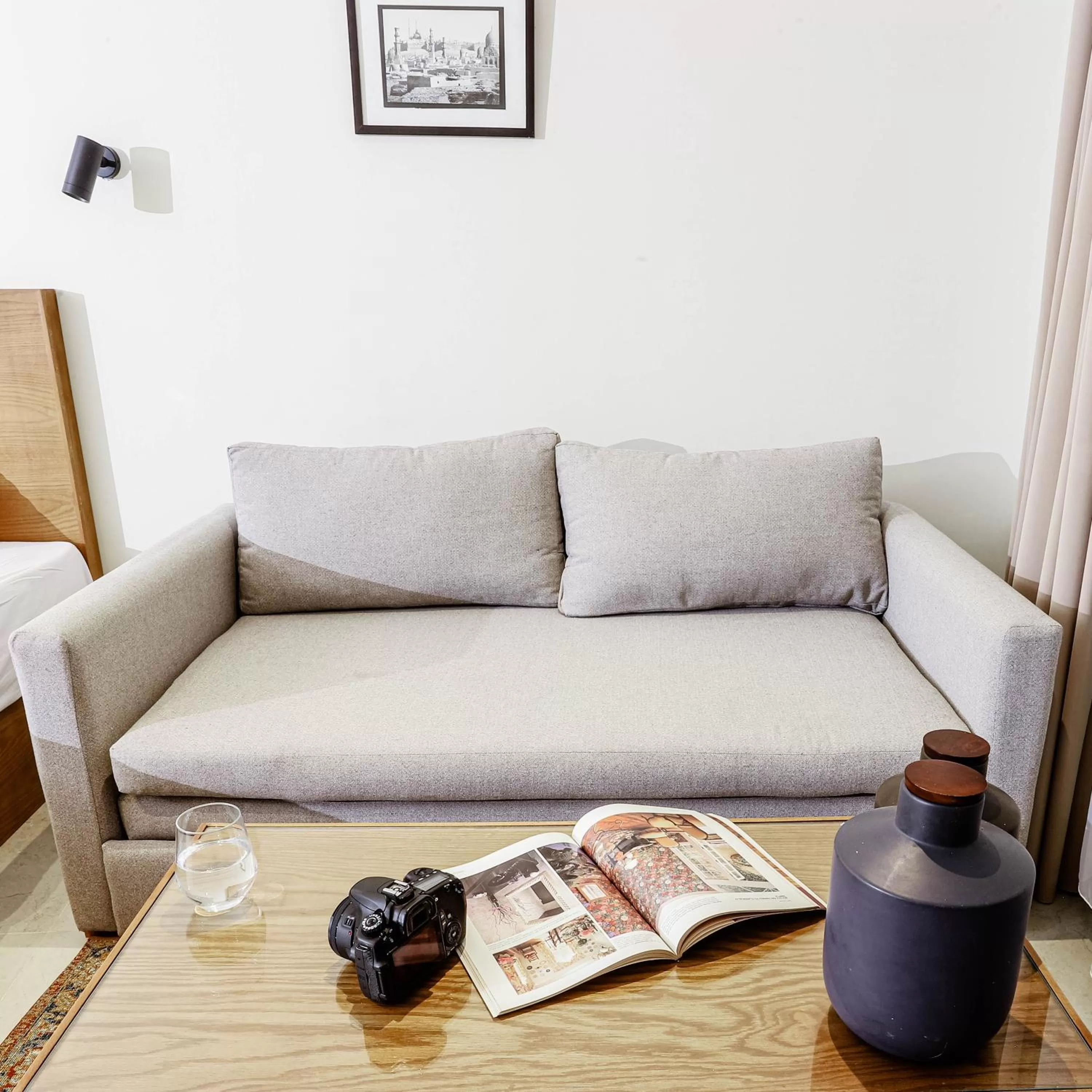 Seating area in NewCity Hotel & Suites