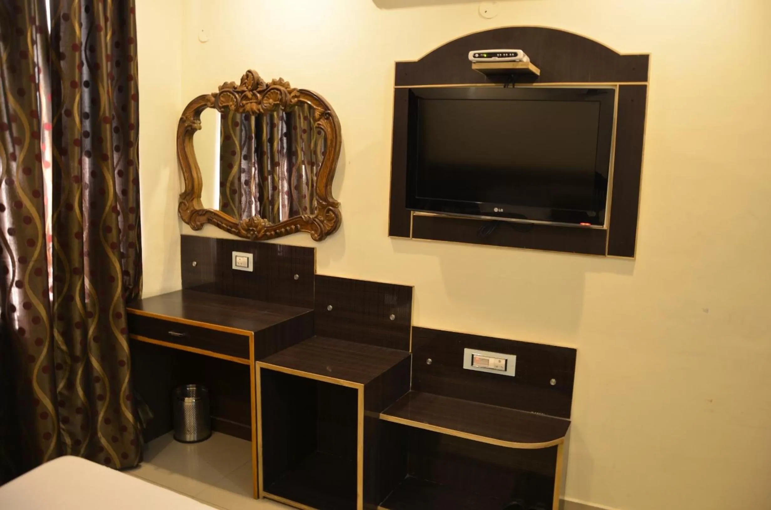 Bedroom in Hotel Citi Heights