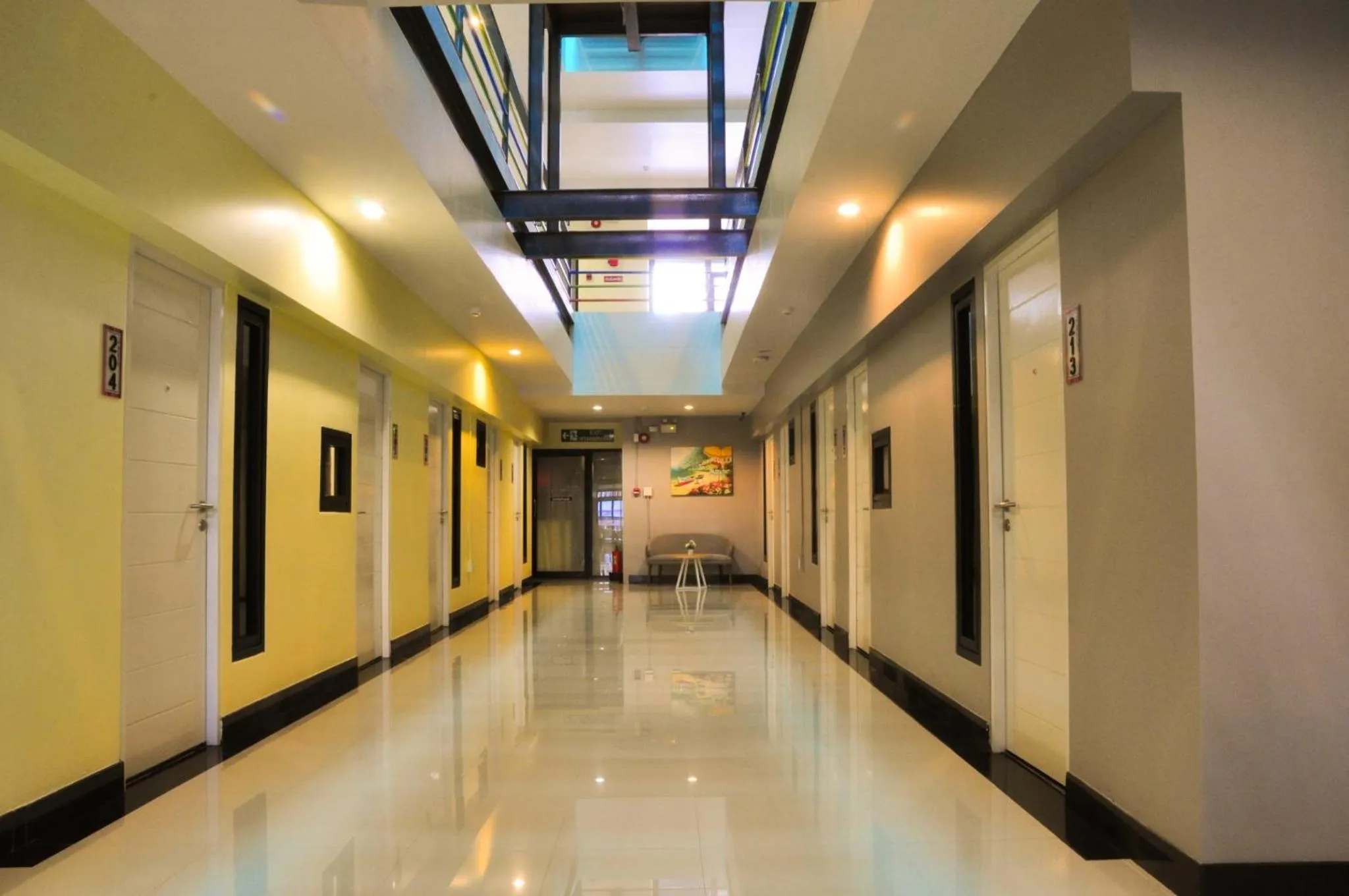 Communal lounge/ TV room in The Bedroom