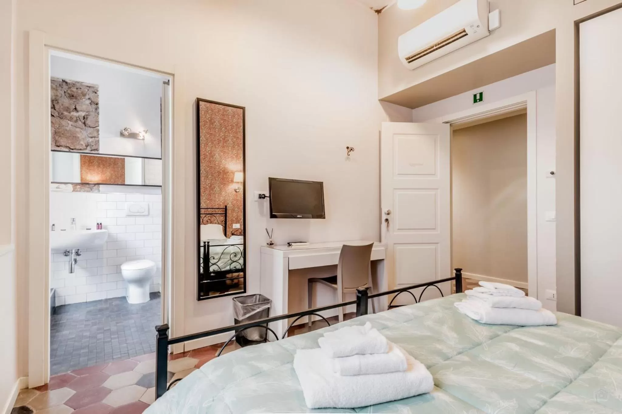 Bed in B&B Trastevere 94