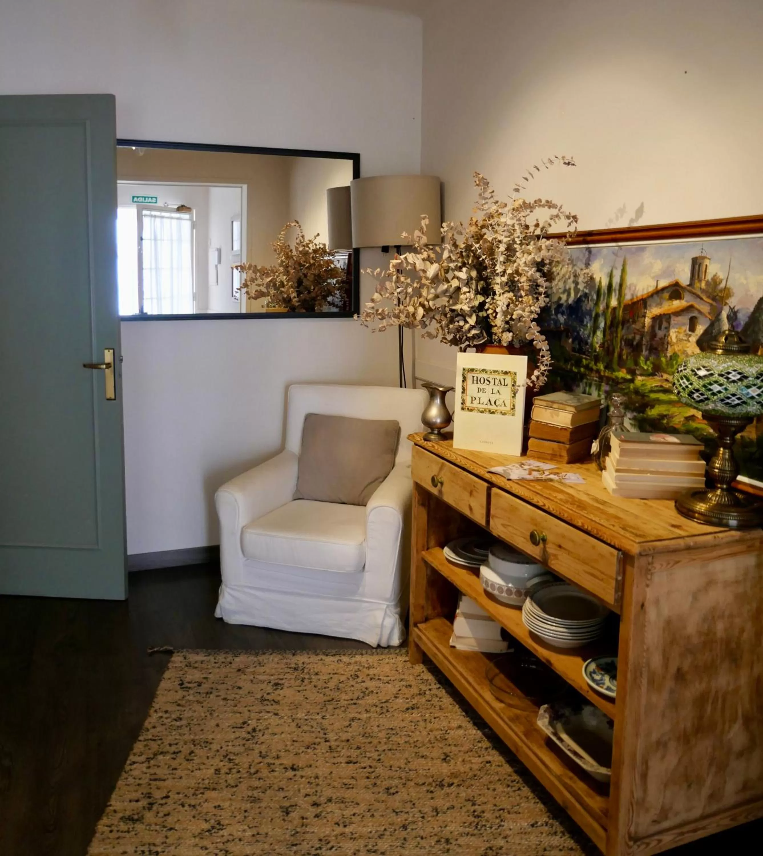 Living room in Hostal de la Plaça - Hotel Boutique