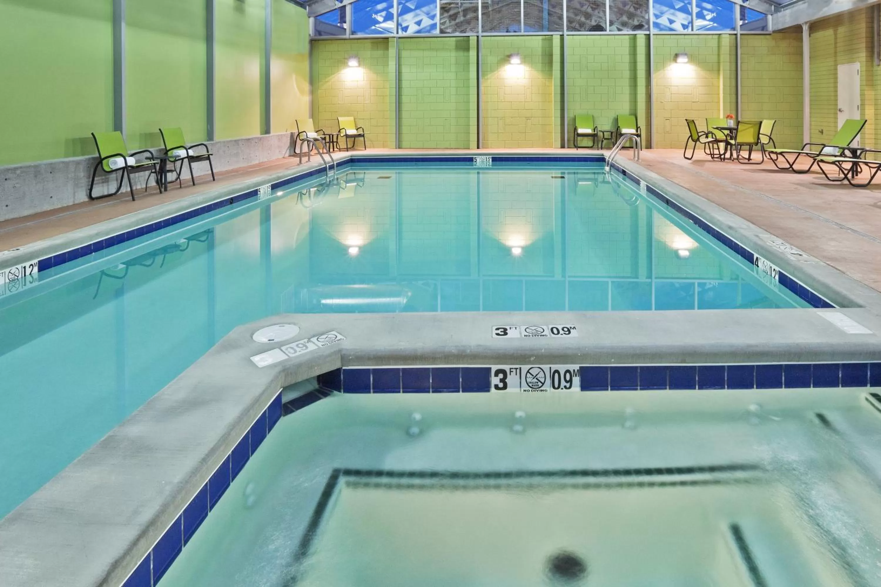 Swimming Pool in 17 West Hotel, Ascend Hotel Collection