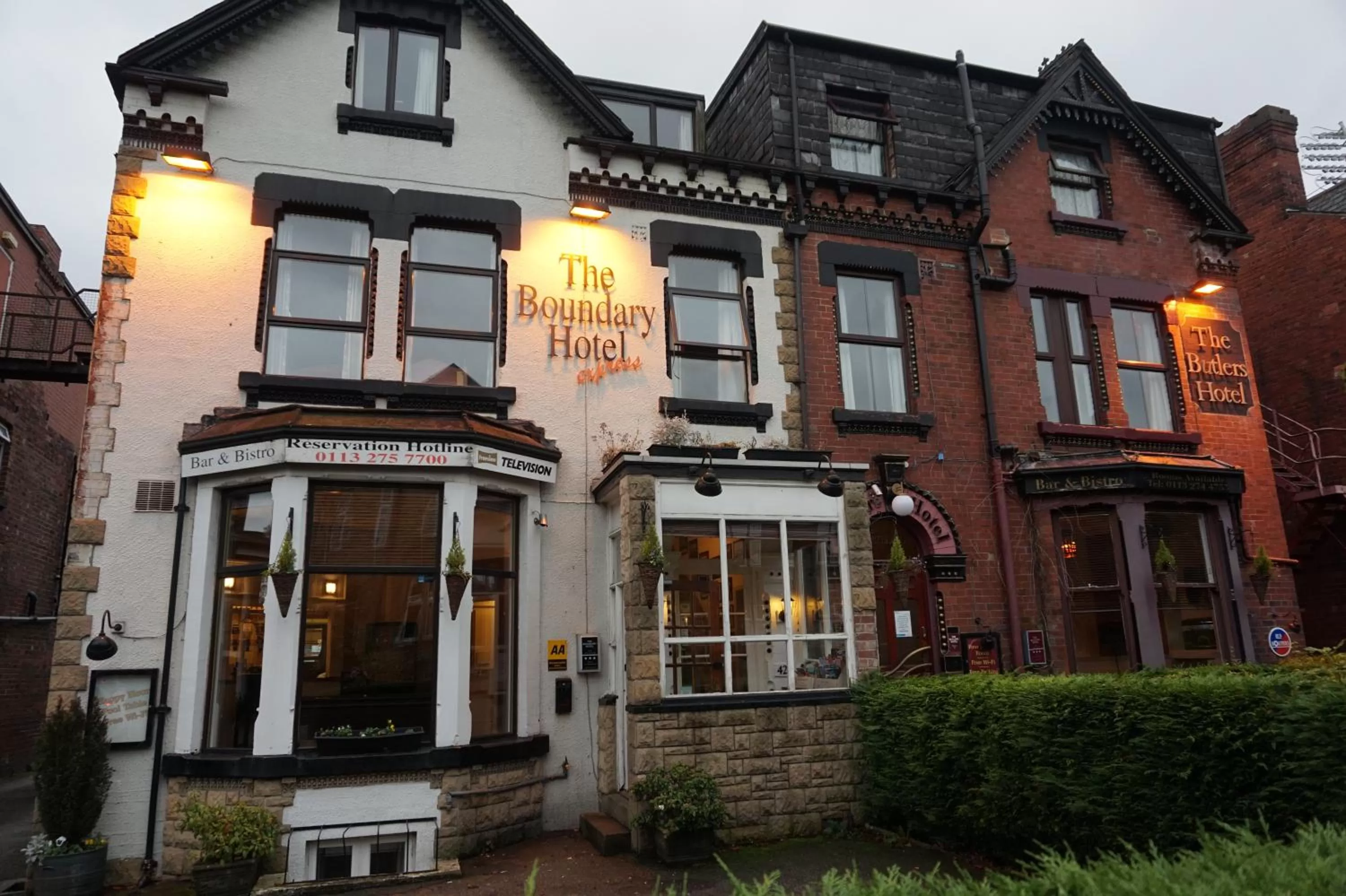 Restaurant/places to eat in The Butlers Hotel