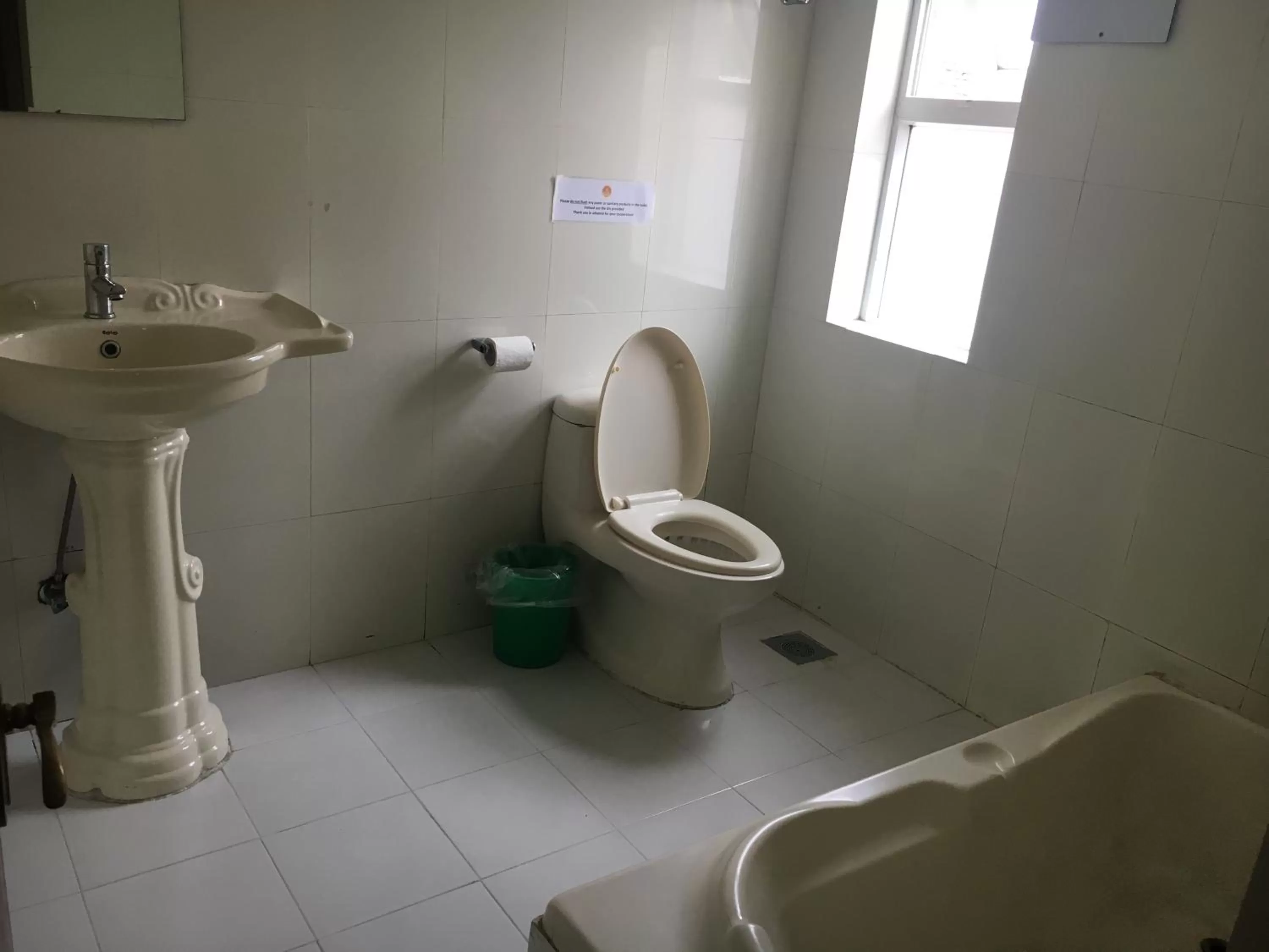 Shower in Hotel Yambu kathmandu