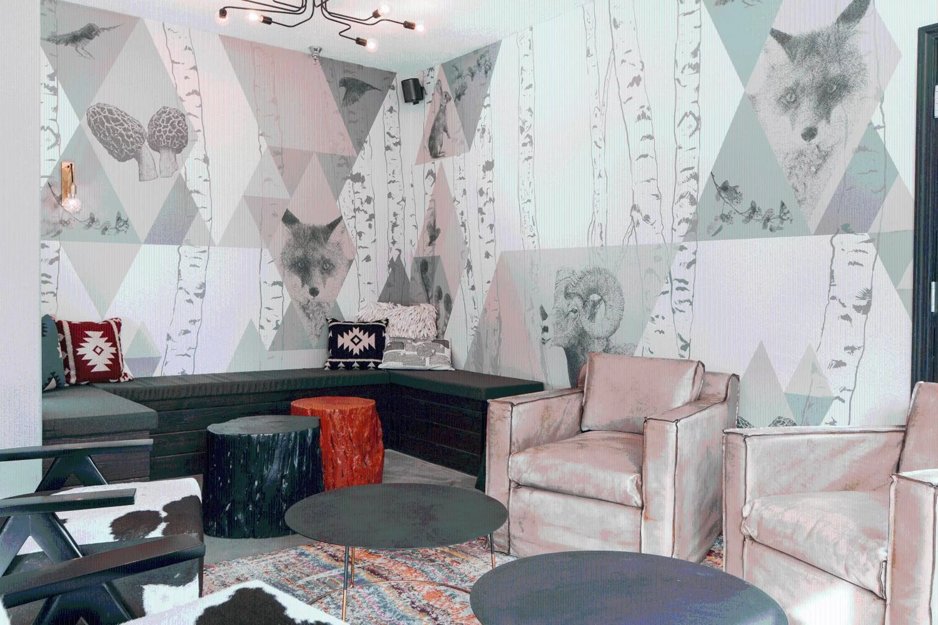 Seating area in Hotel Ketchum