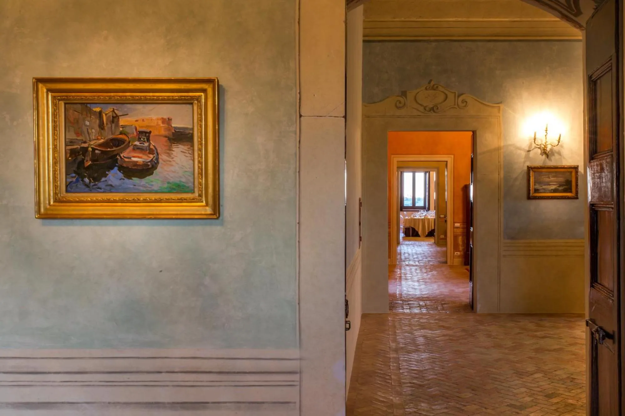 Decorative detail in Palazzo Viceconte