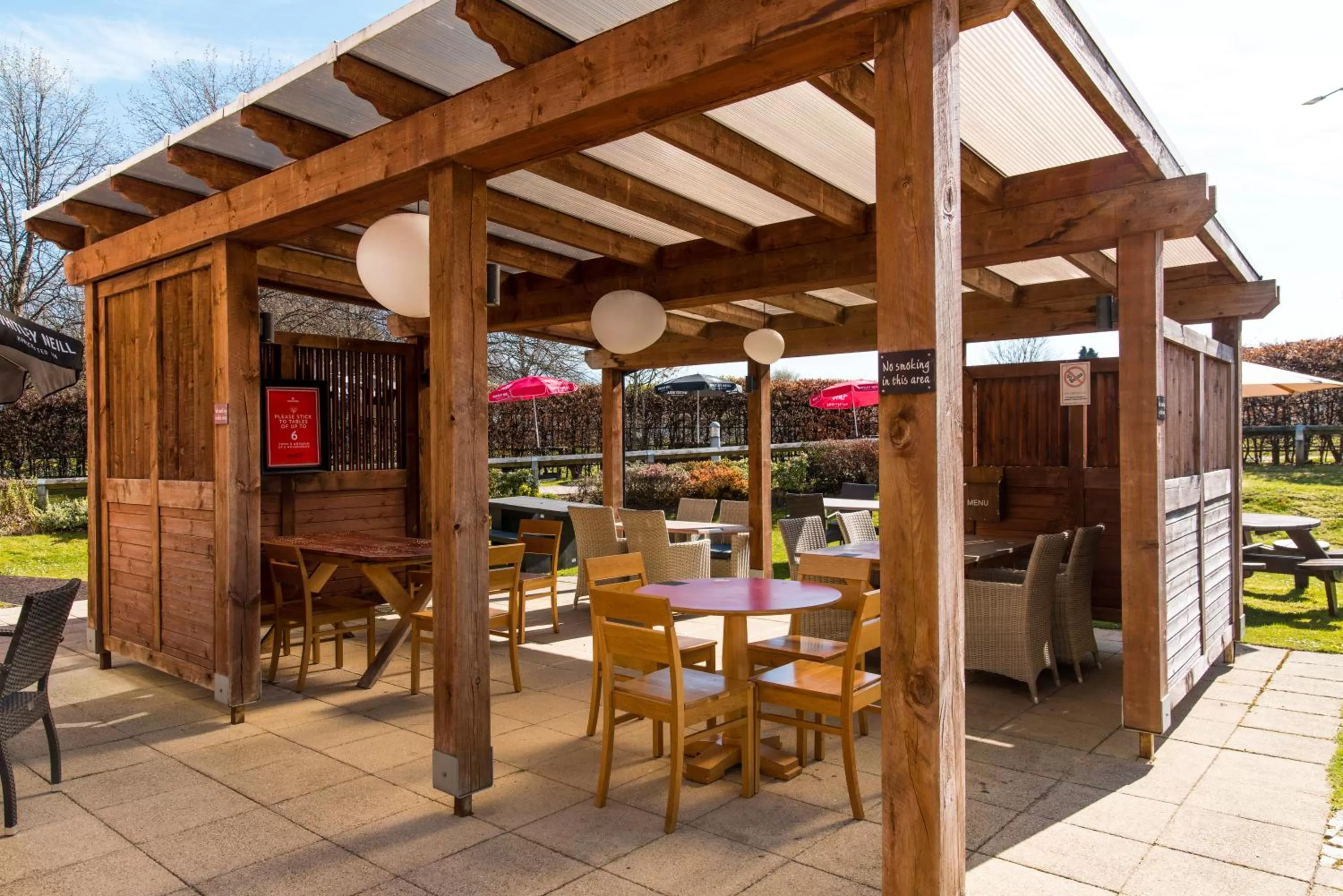 Property building in Queen of the Loch, Balloch by Marston's Inns