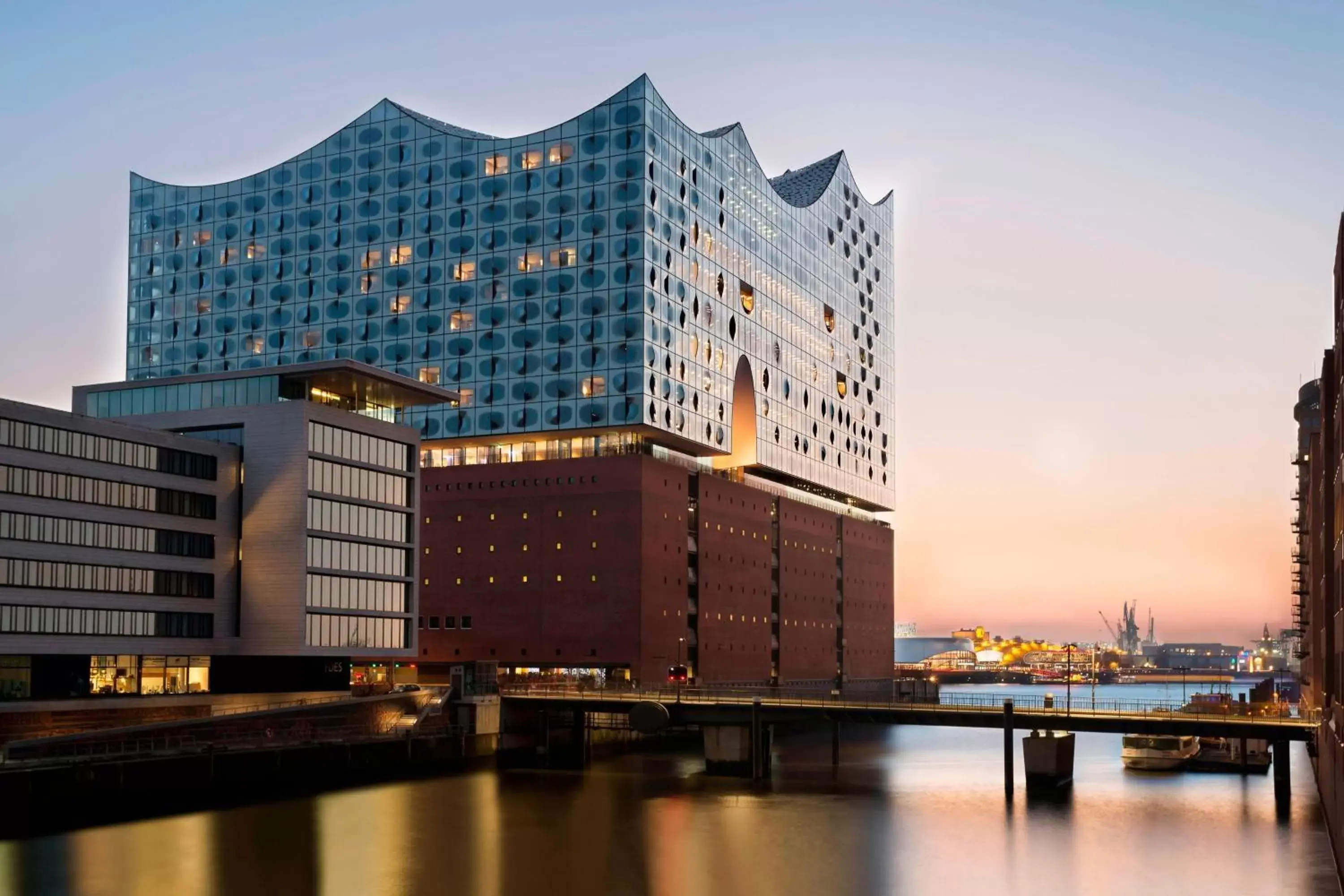 The Westin Hamburg Elbphilharmonie The Westin Hamburg Elbphilharmonie