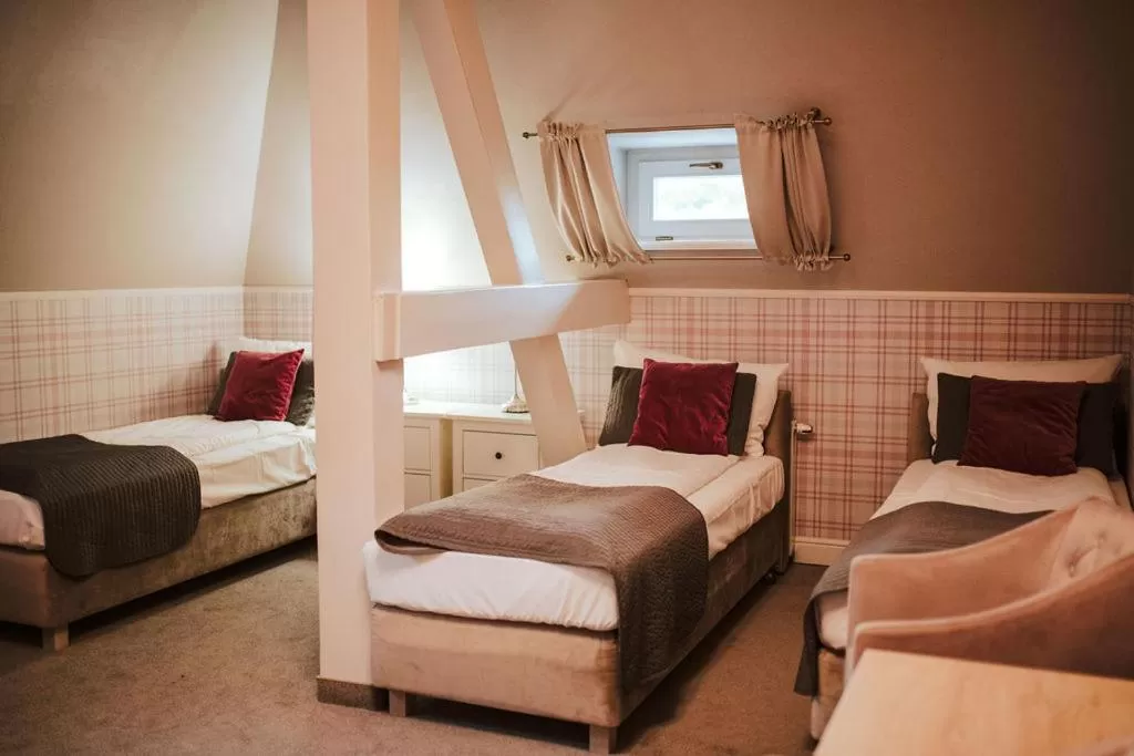 Bed in Hotel Dębowy Biowellness & SPA Góry Sowie