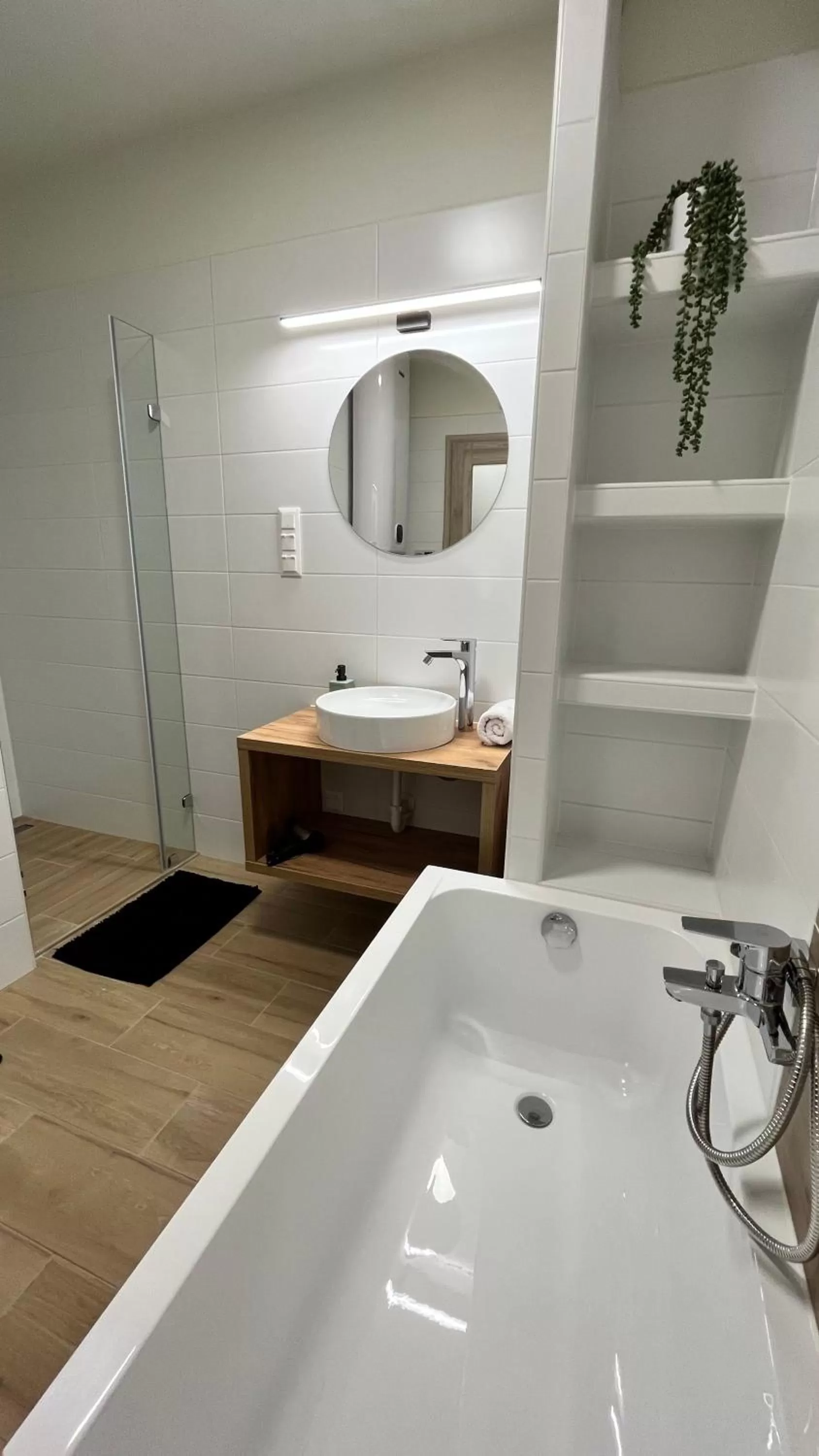 Shower in Rezidex Apartmanház