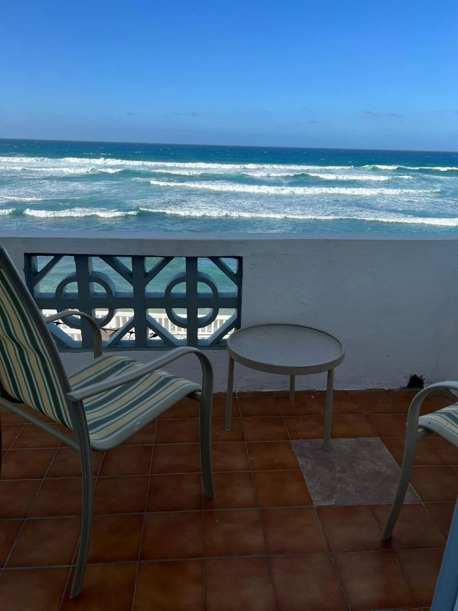 Deluxe Queen Room in Bella Surf Inn