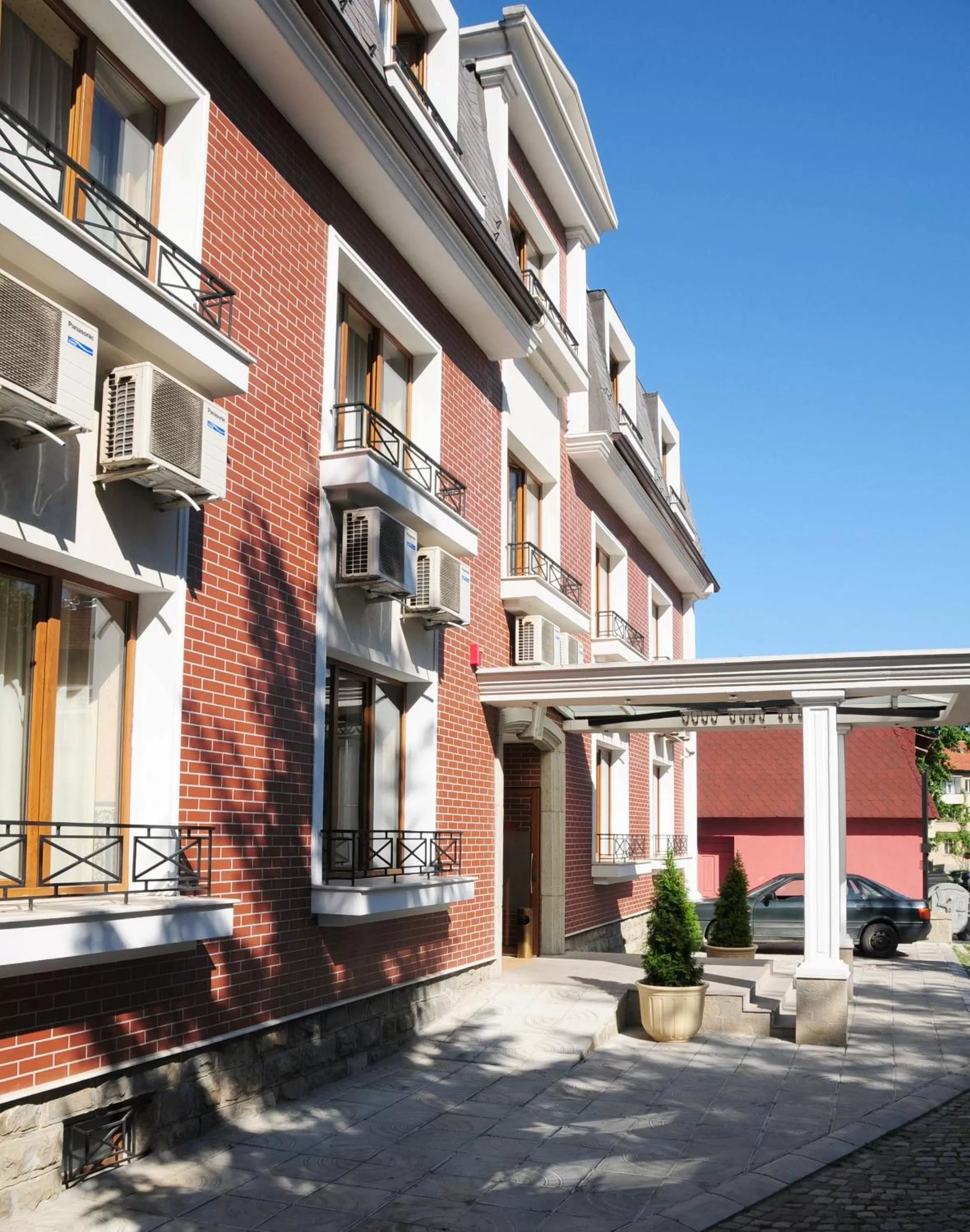 Day in Chateau Montagne Hotel Troyan