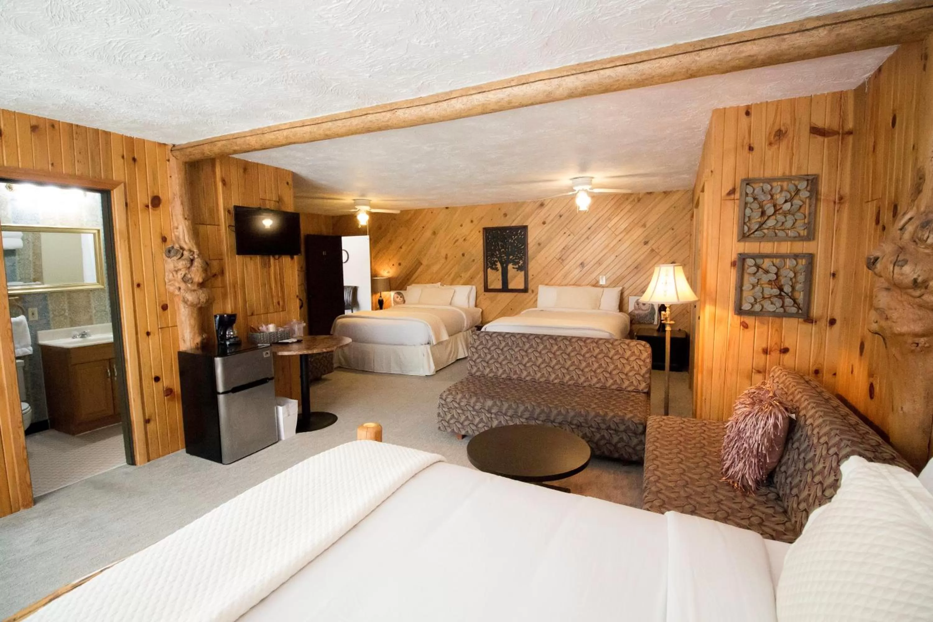 Bed in Colter's Lodge