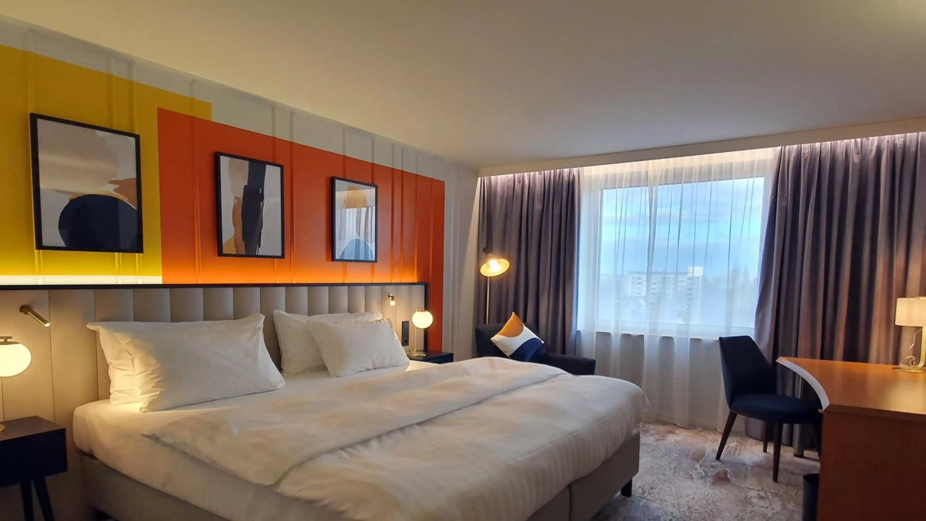 Photo of the whole room, Bed in voco Dusseldorf Seestern by IHG