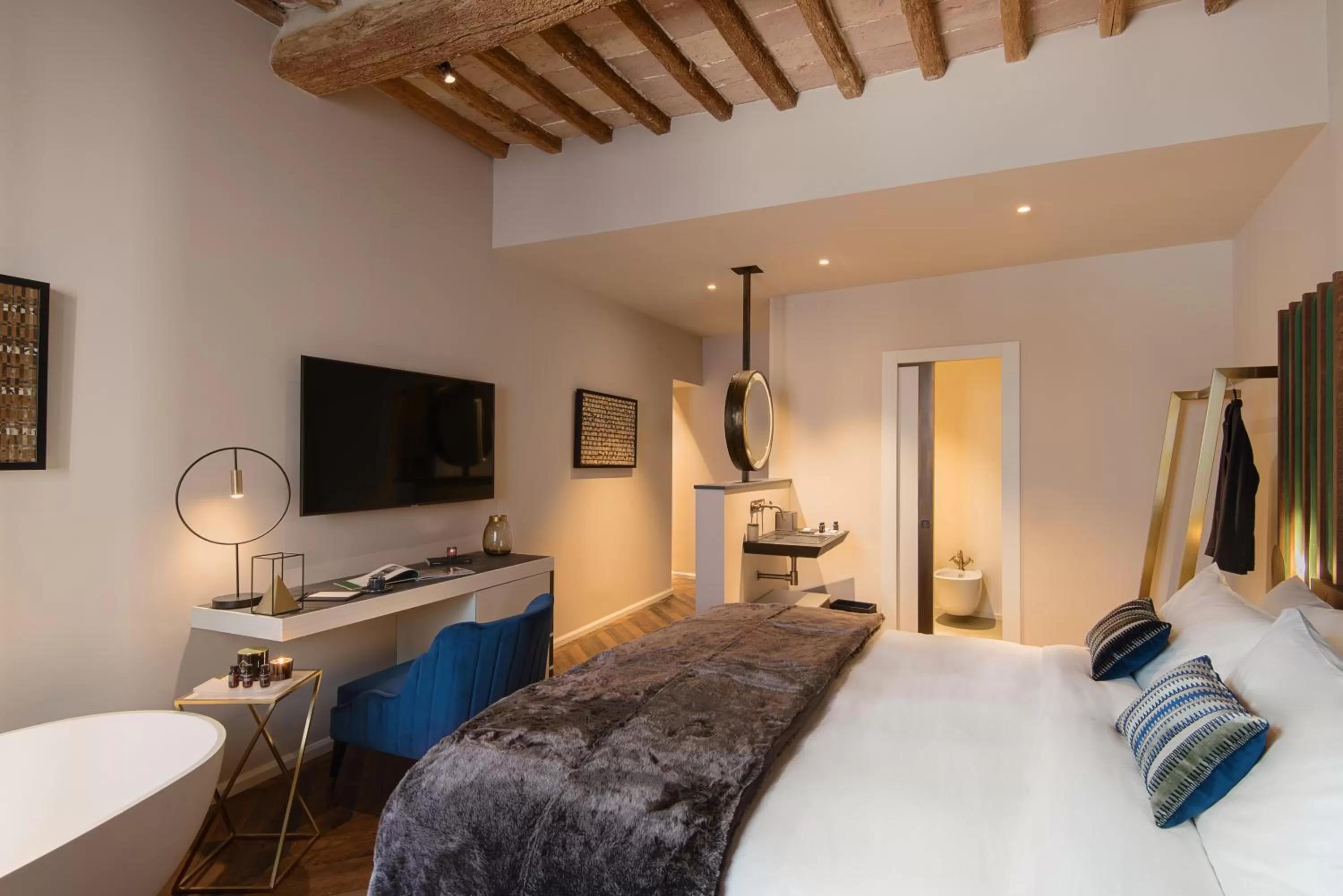 Photo of the whole room, Bed in Times Suites - Guesthouse