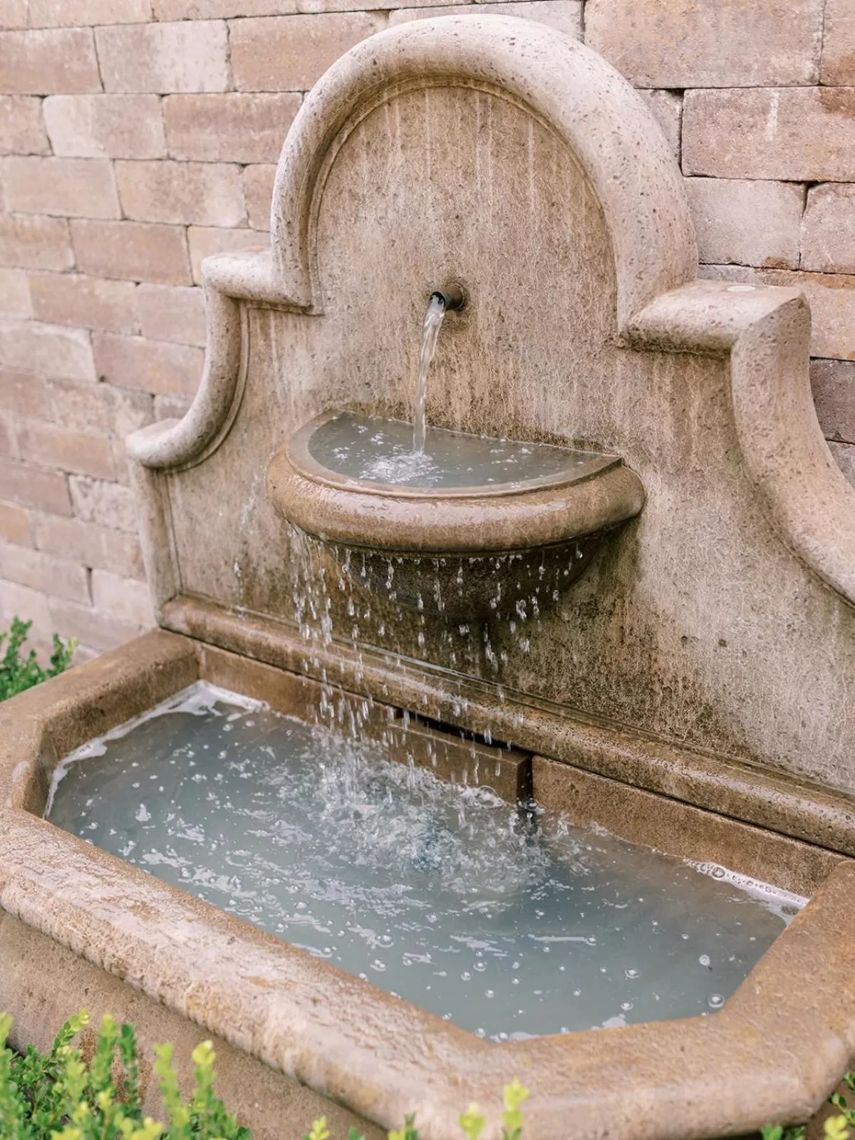 Inner courtyard view in Fairville Inn