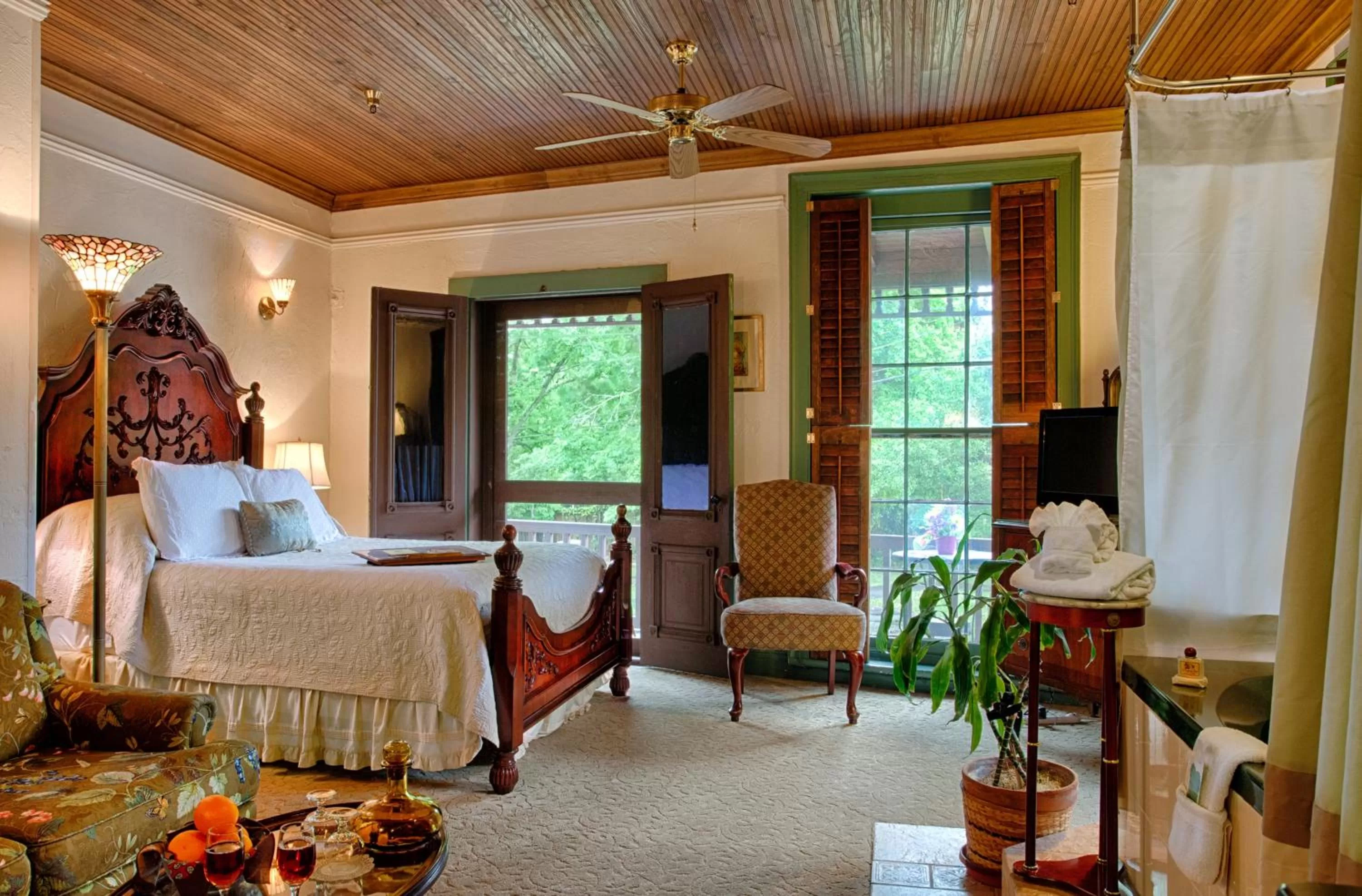 Balcony/Terrace, Bed in St. Francis Inn - Saint Augustine