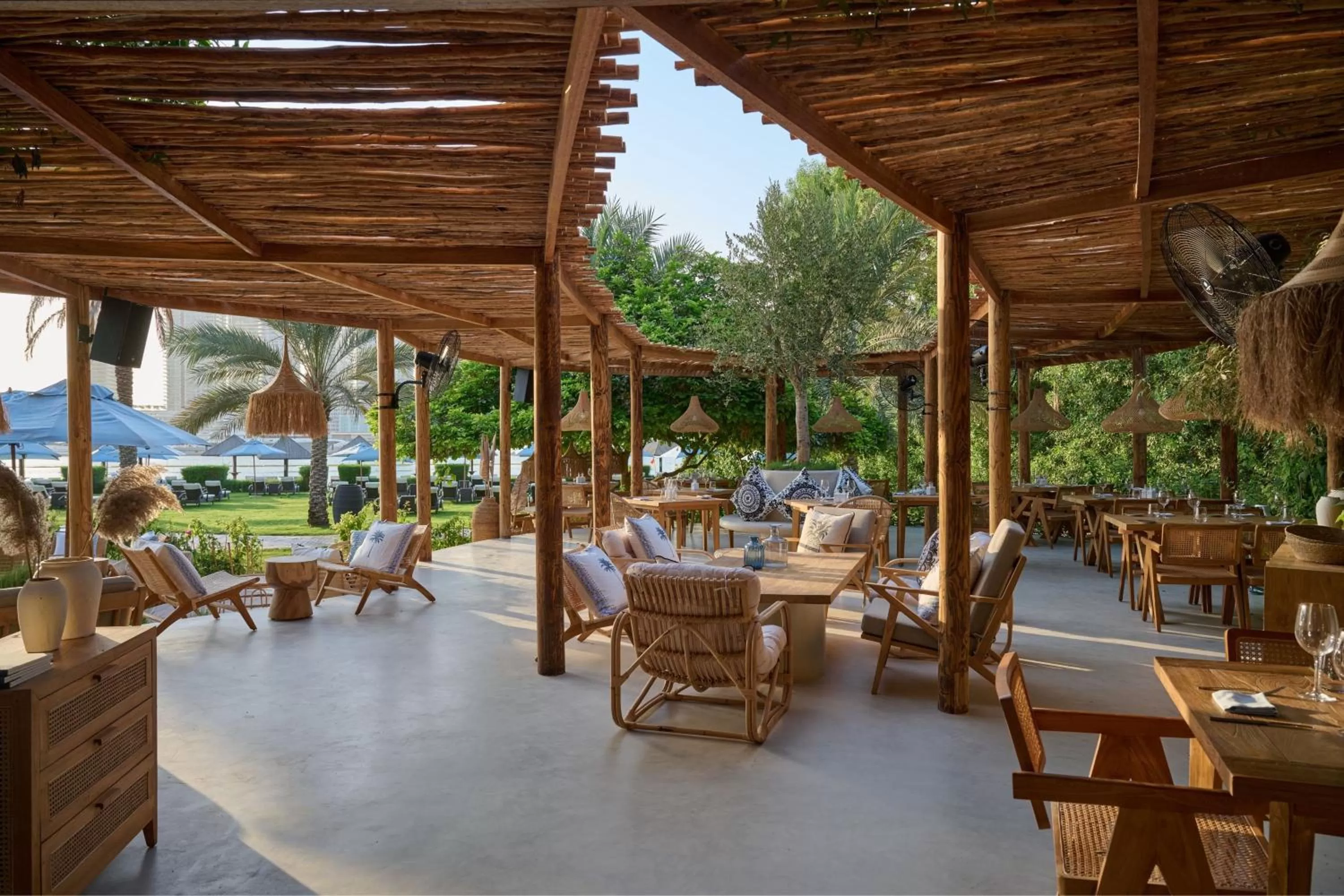 Restaurant/places to eat in W Dubai - Mina Seyahi