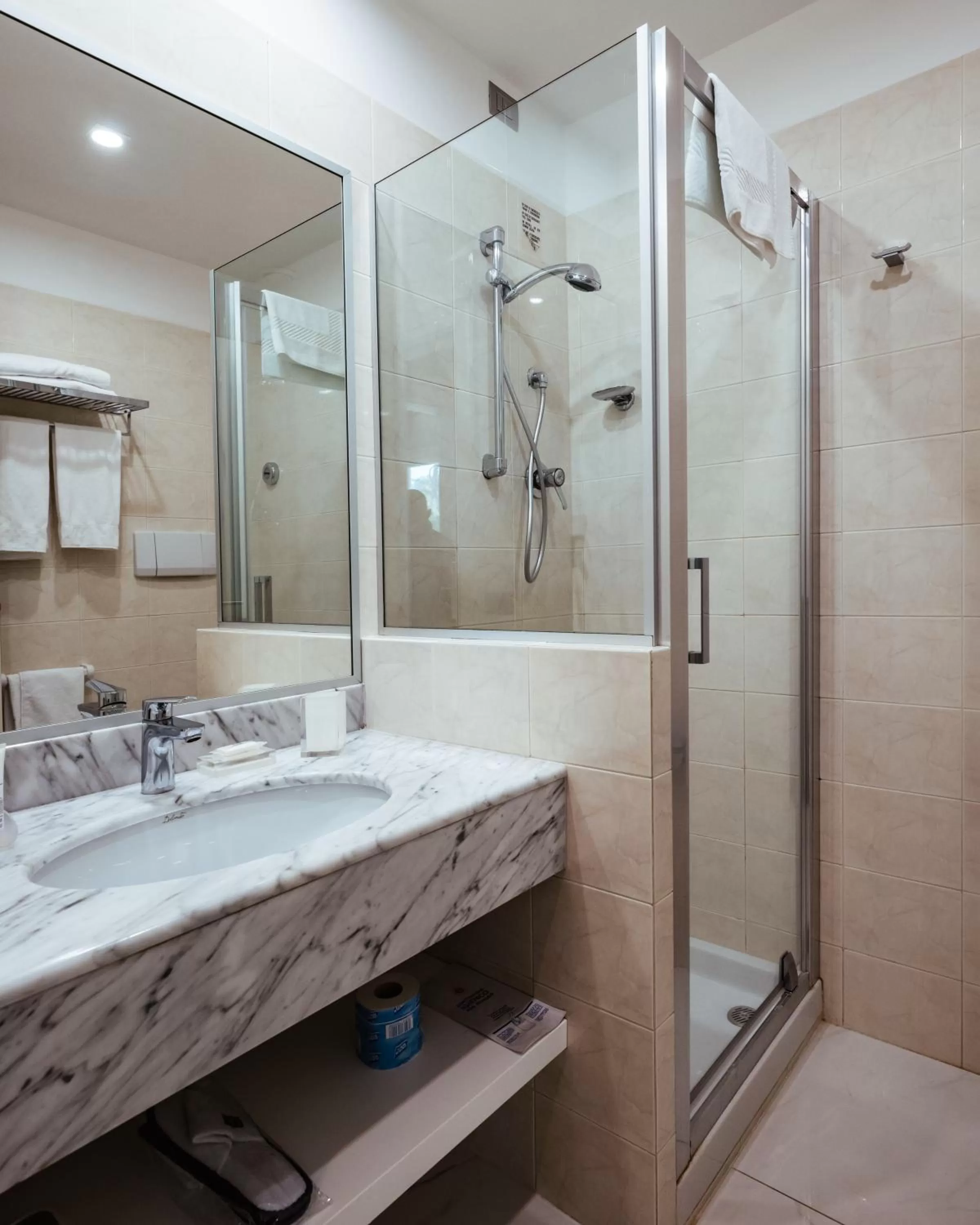 Bedroom in Raffaello Hotel & Mooka Restaurant