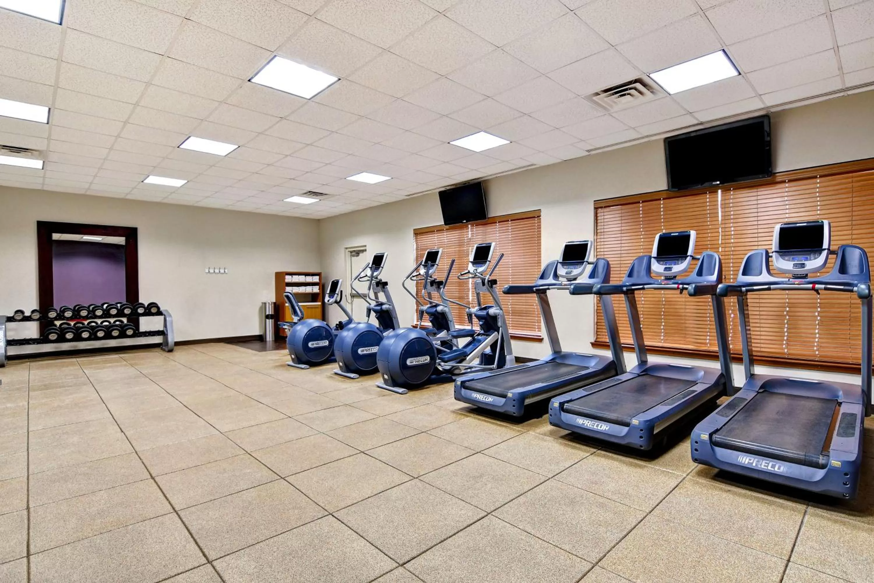 Fitness centre/facilities in DoubleTree by Hilton Phoenix- Tempe
