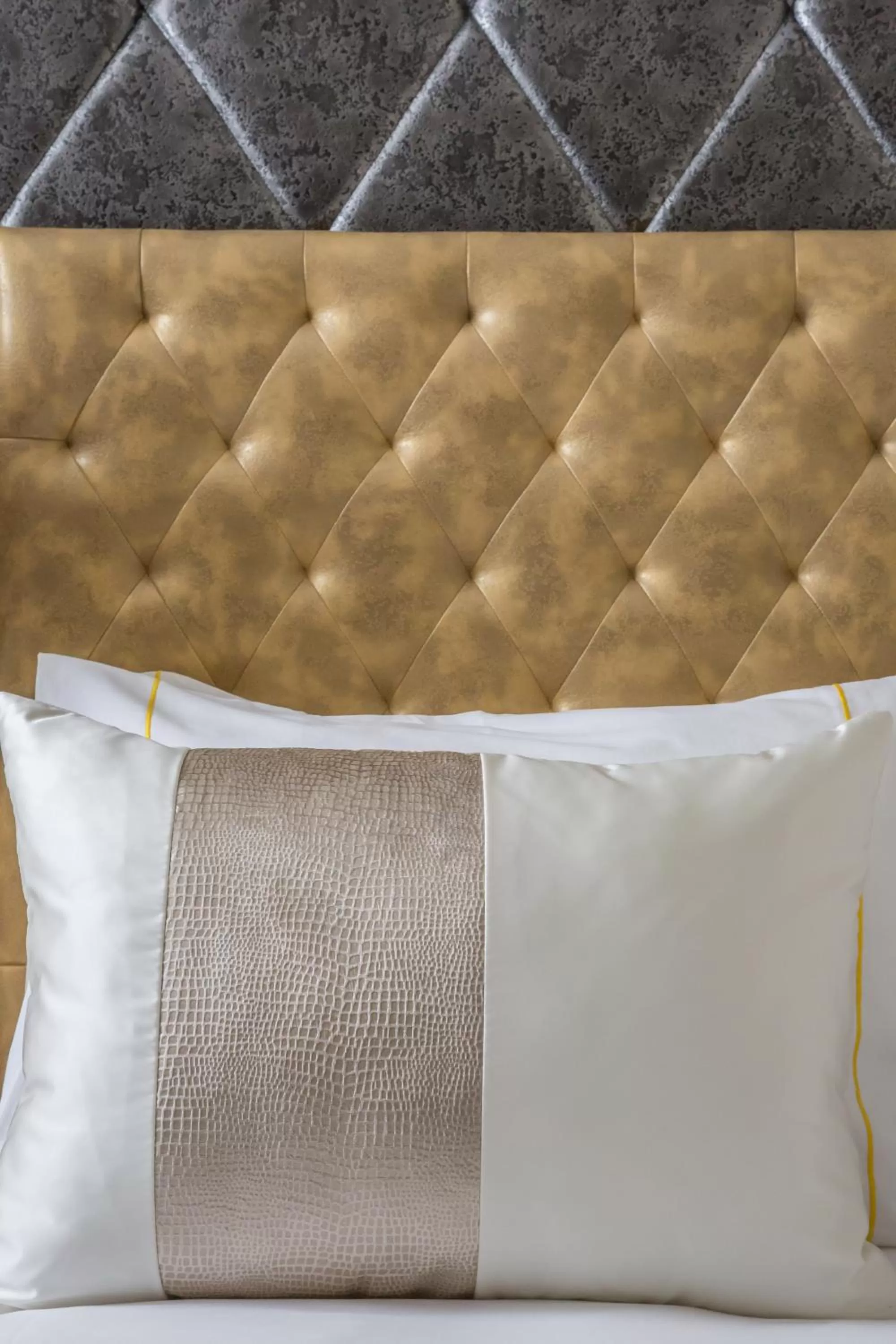 Decorative detail in Hotel MeraPrime Gold Lisboa