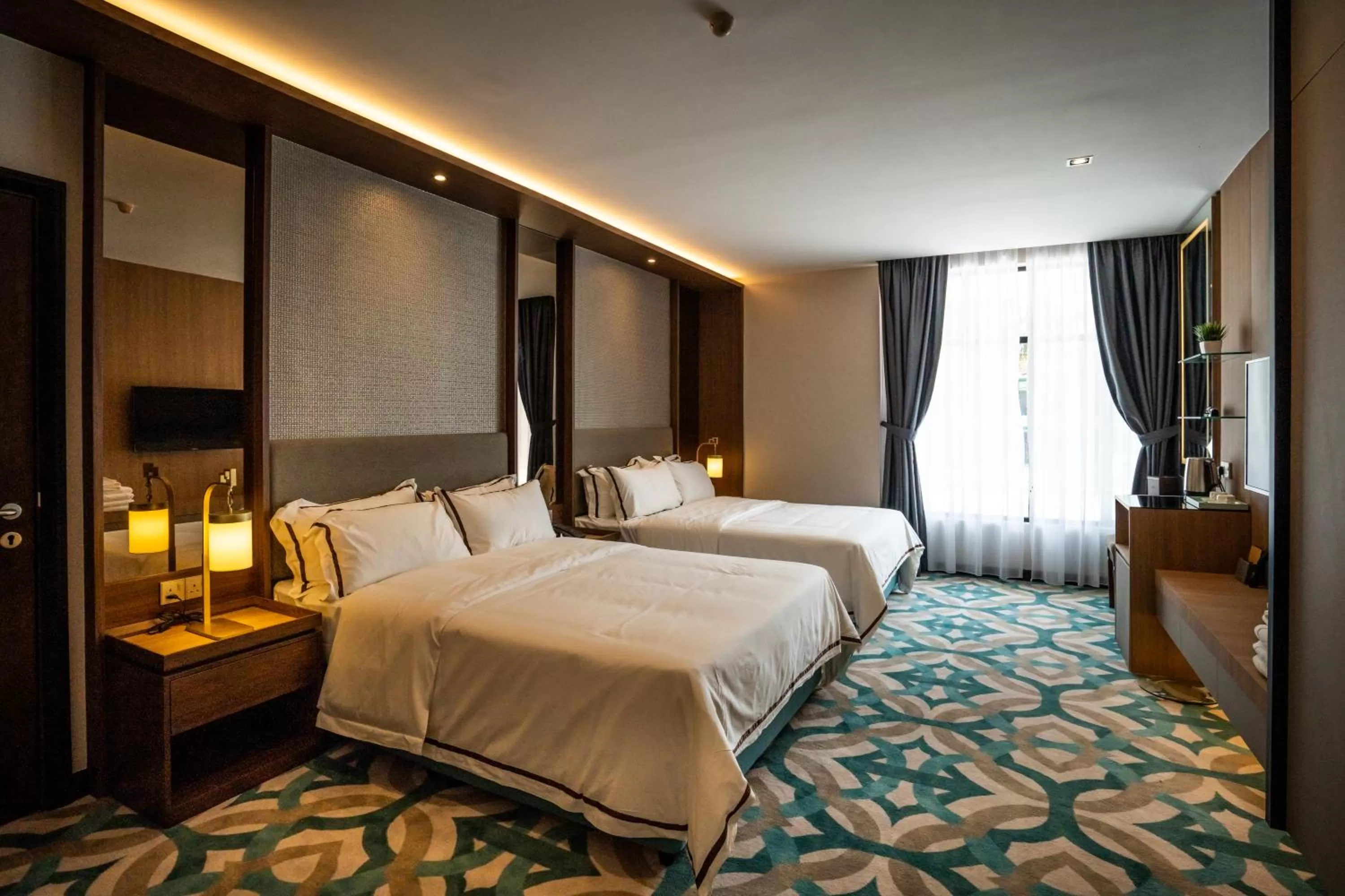 Bedroom, Bed in CHRISTEE SUITES HOTEL