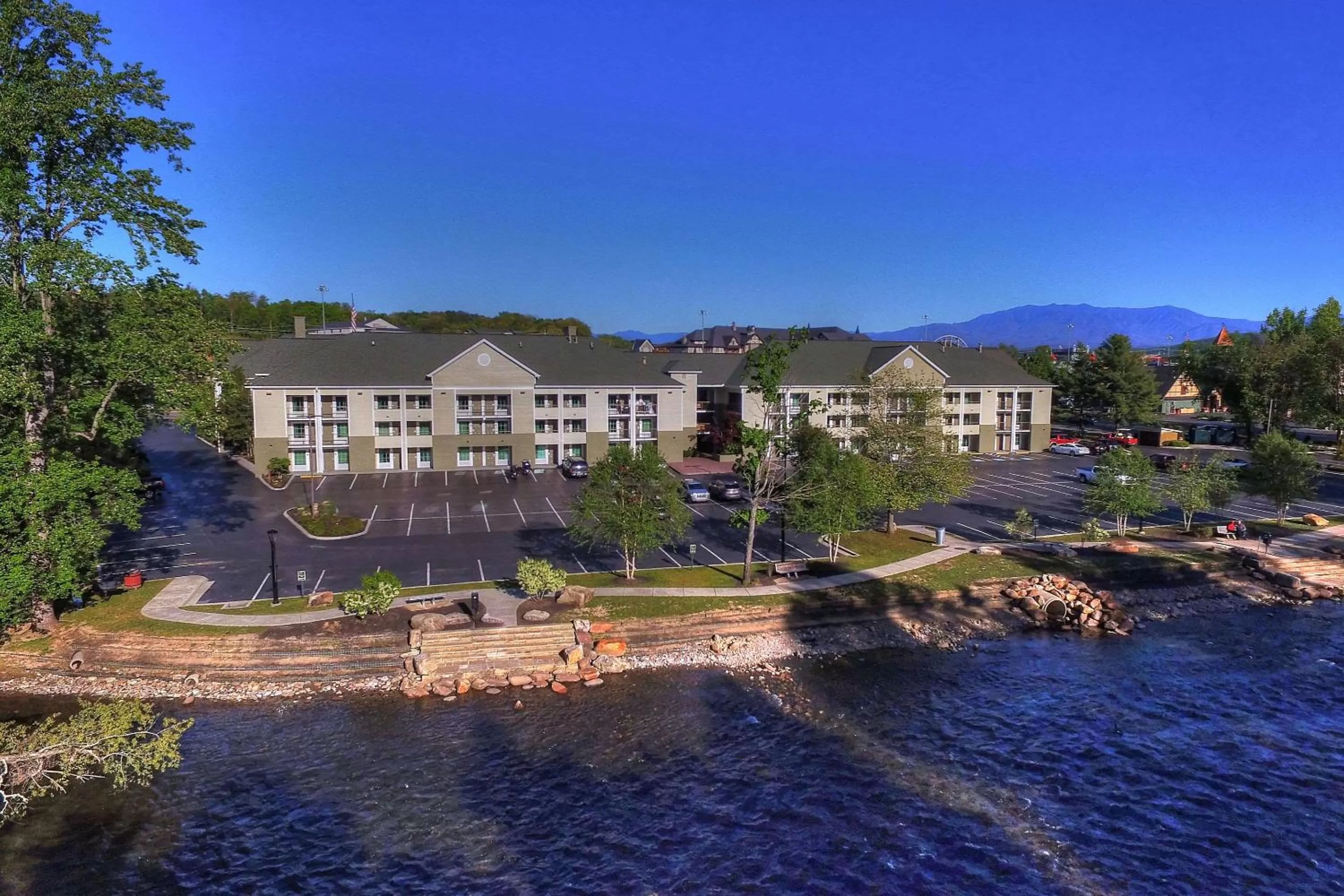 Off site in Econo Lodge Pigeon Forge Riverside