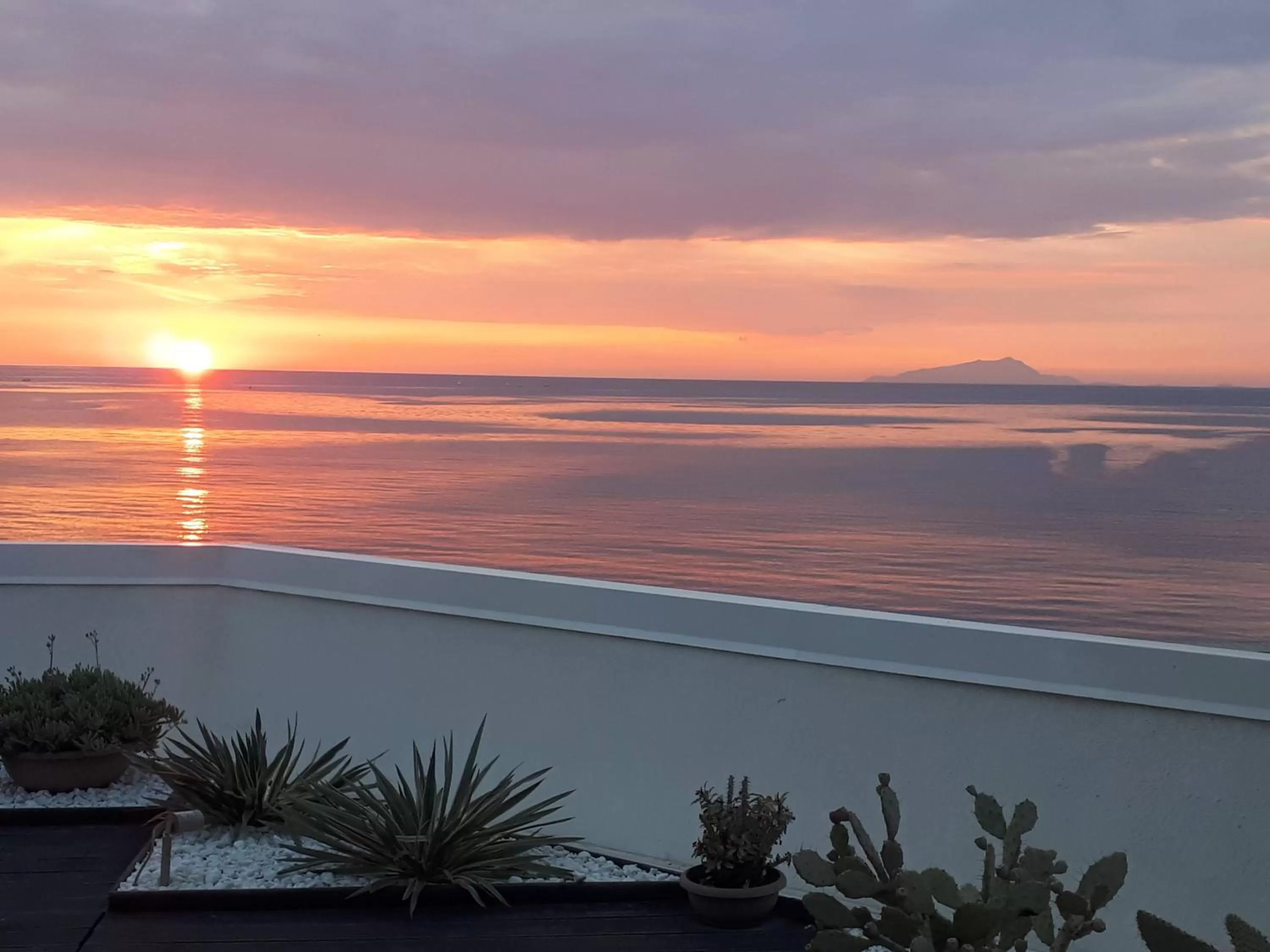 Sea view in La Chiaja art&relais