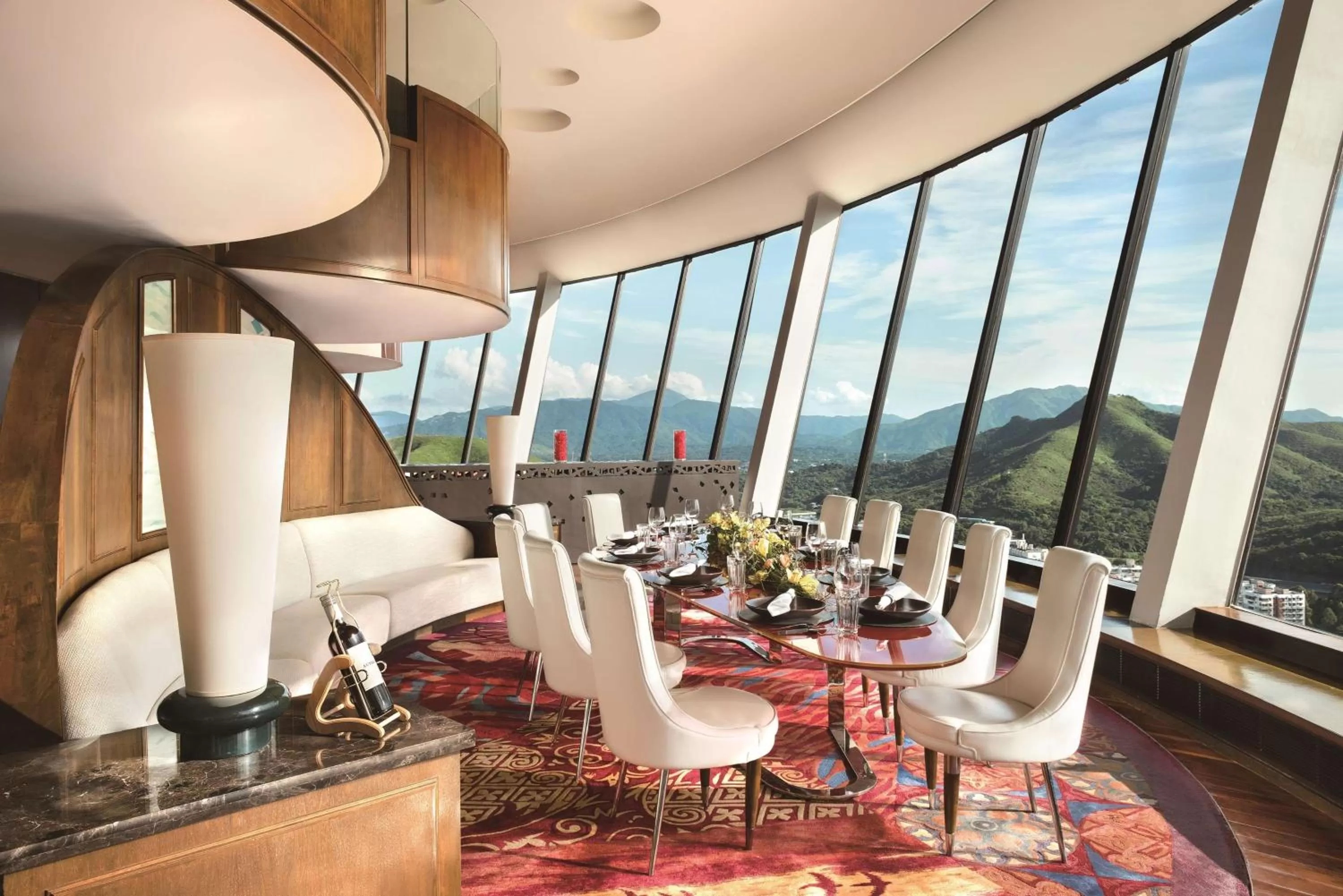 Lounge or bar in Shangri-La Shenzhen - Nearby Luohu Border, Outdoor Swimming Pool