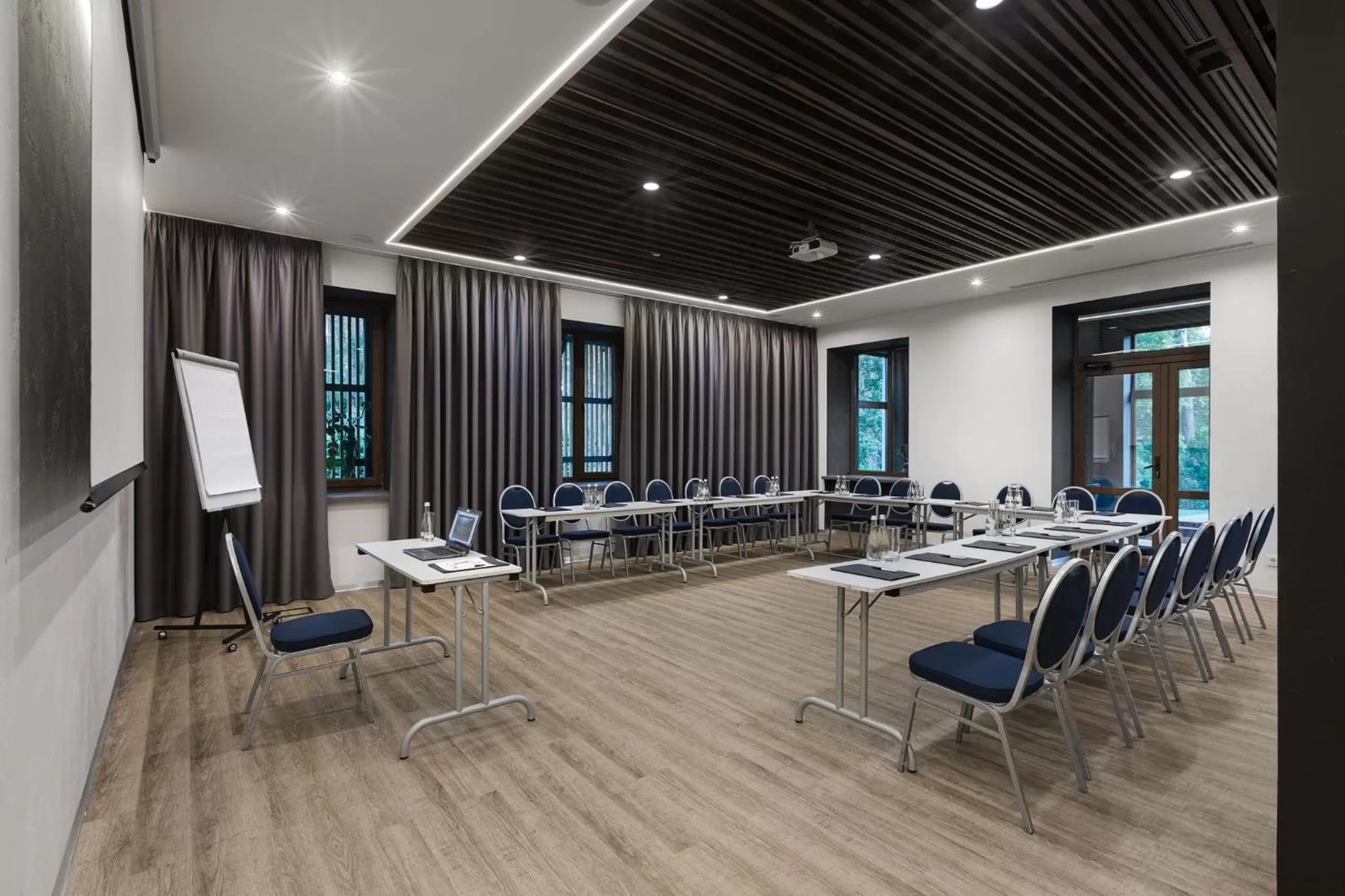 Business facilities in ONOVO Dendra Hotel