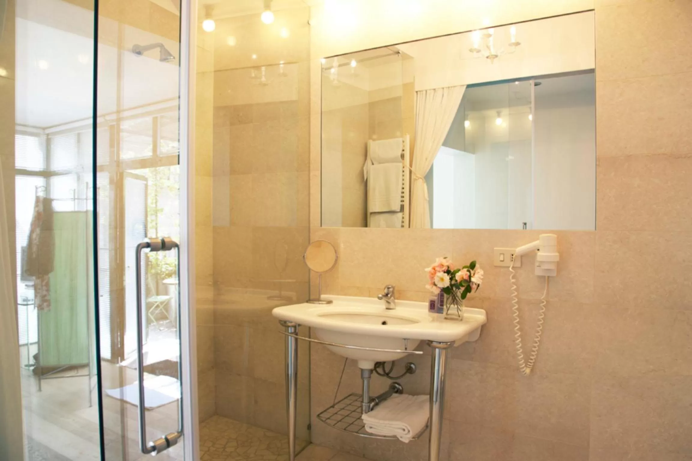 Shower in Antica Locanda Dei Mercanti