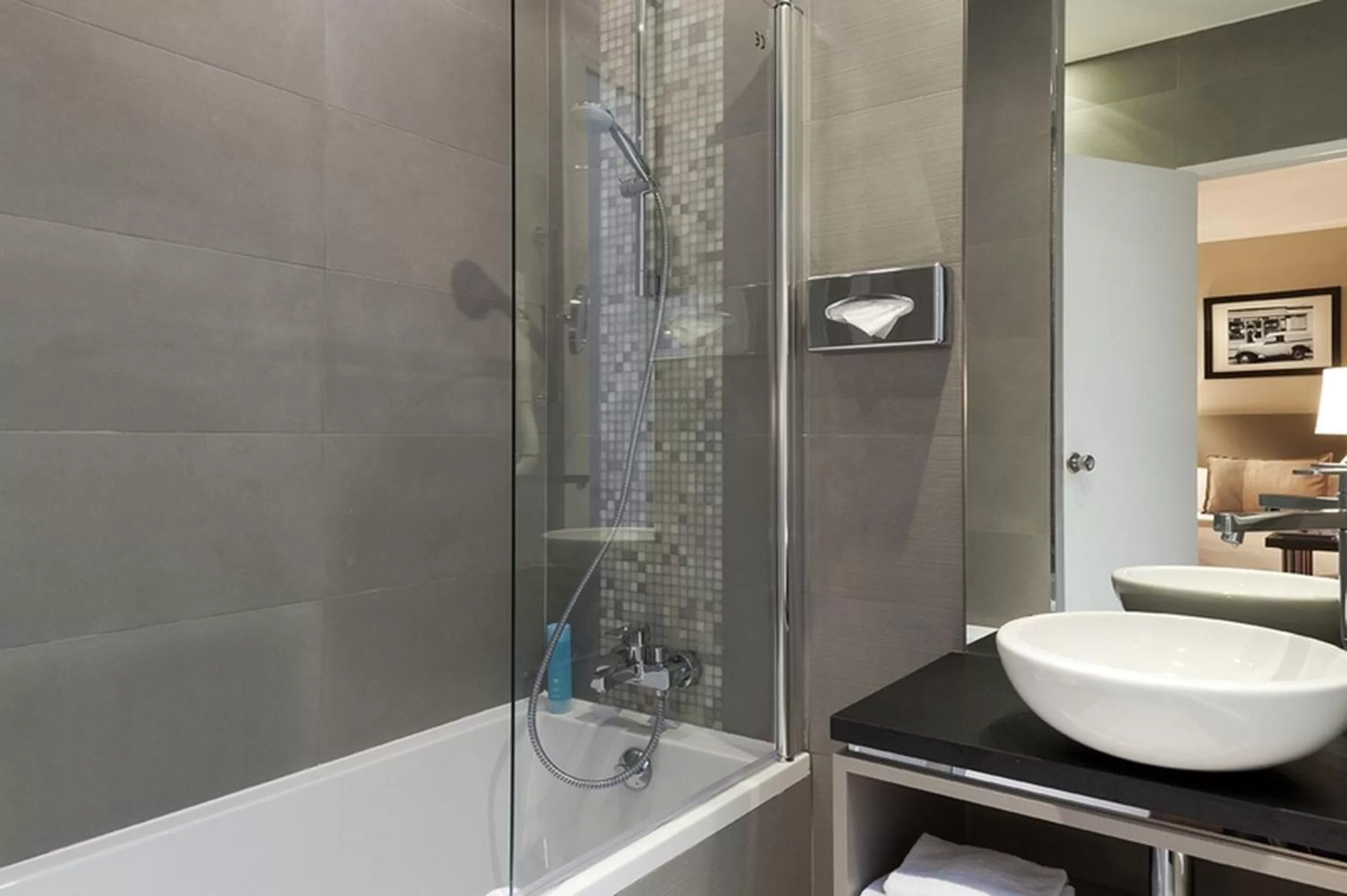 Bathroom in Timhotel Opera Madeleine