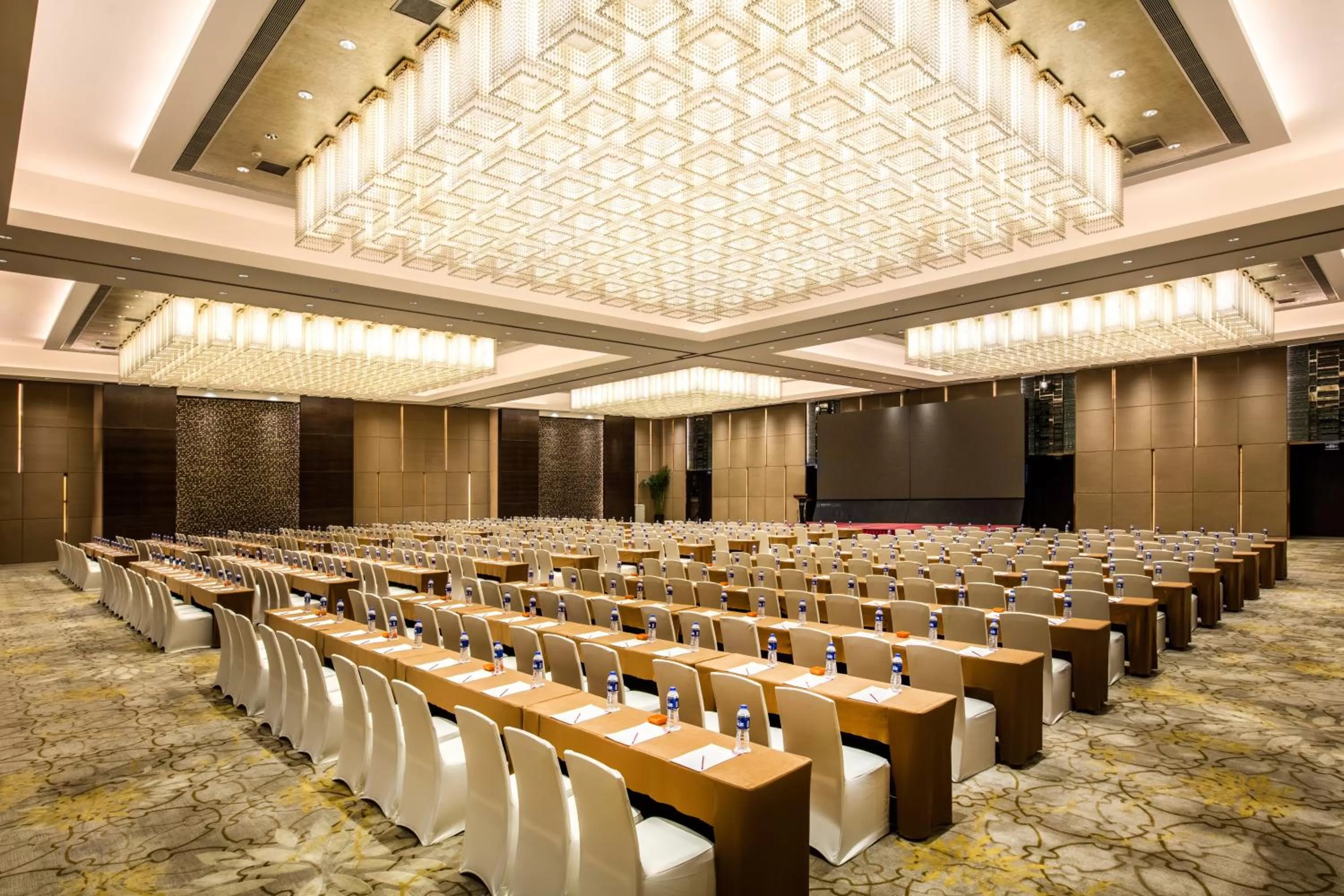 Banquet/Function facilities in Crowne Plaza Nanjing Jiangning by IHG