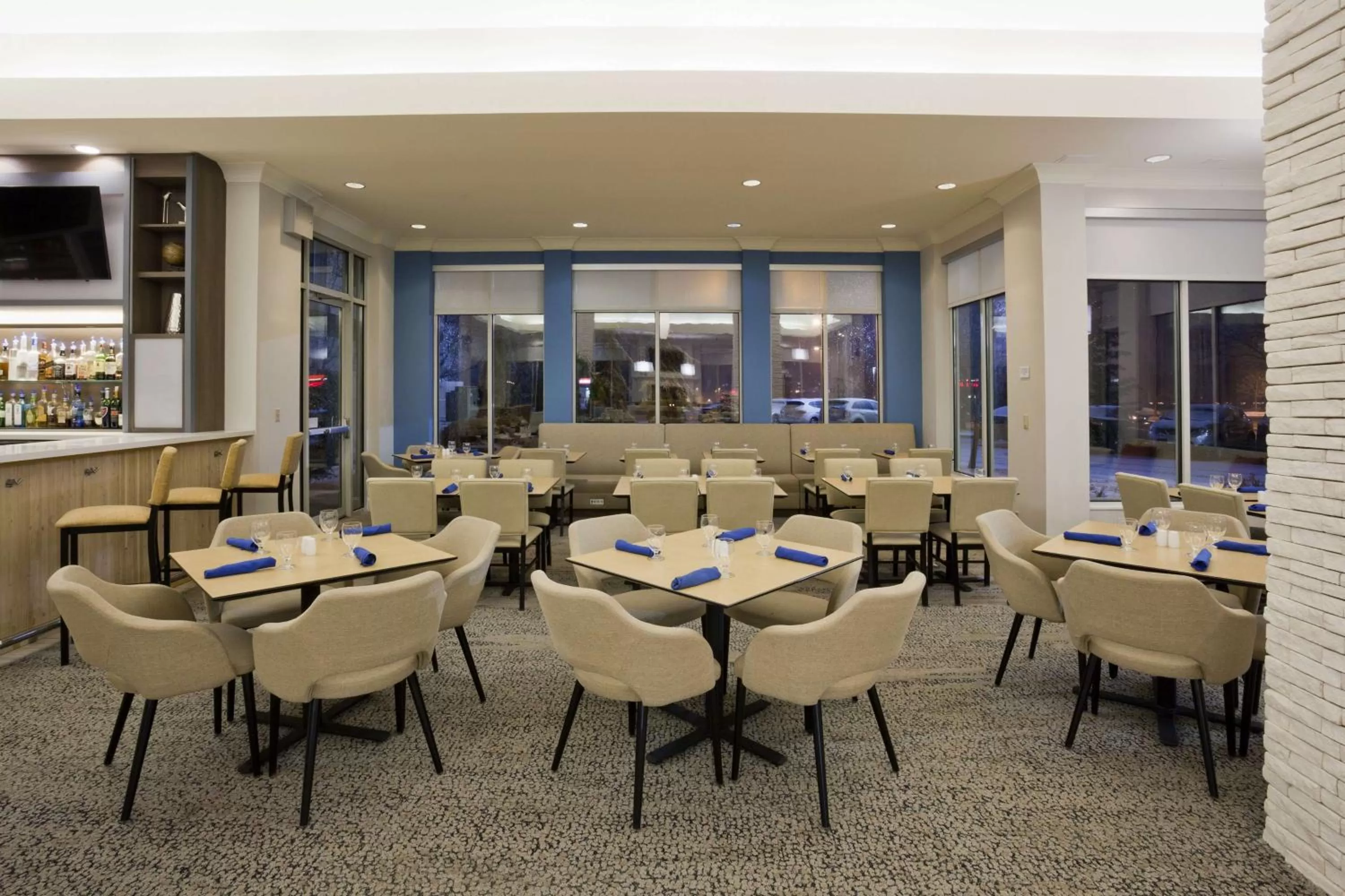 Restaurant/places to eat in Hilton Garden Inn Minneapolis Eagan