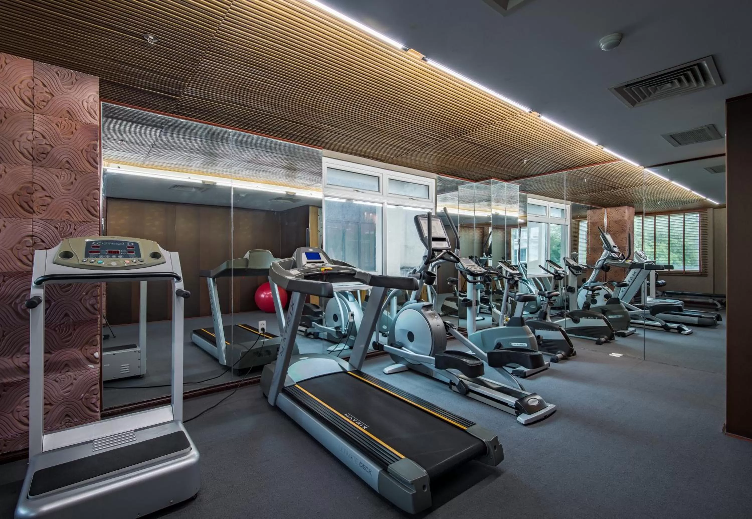 Fitness centre/facilities in Aquari Hotel