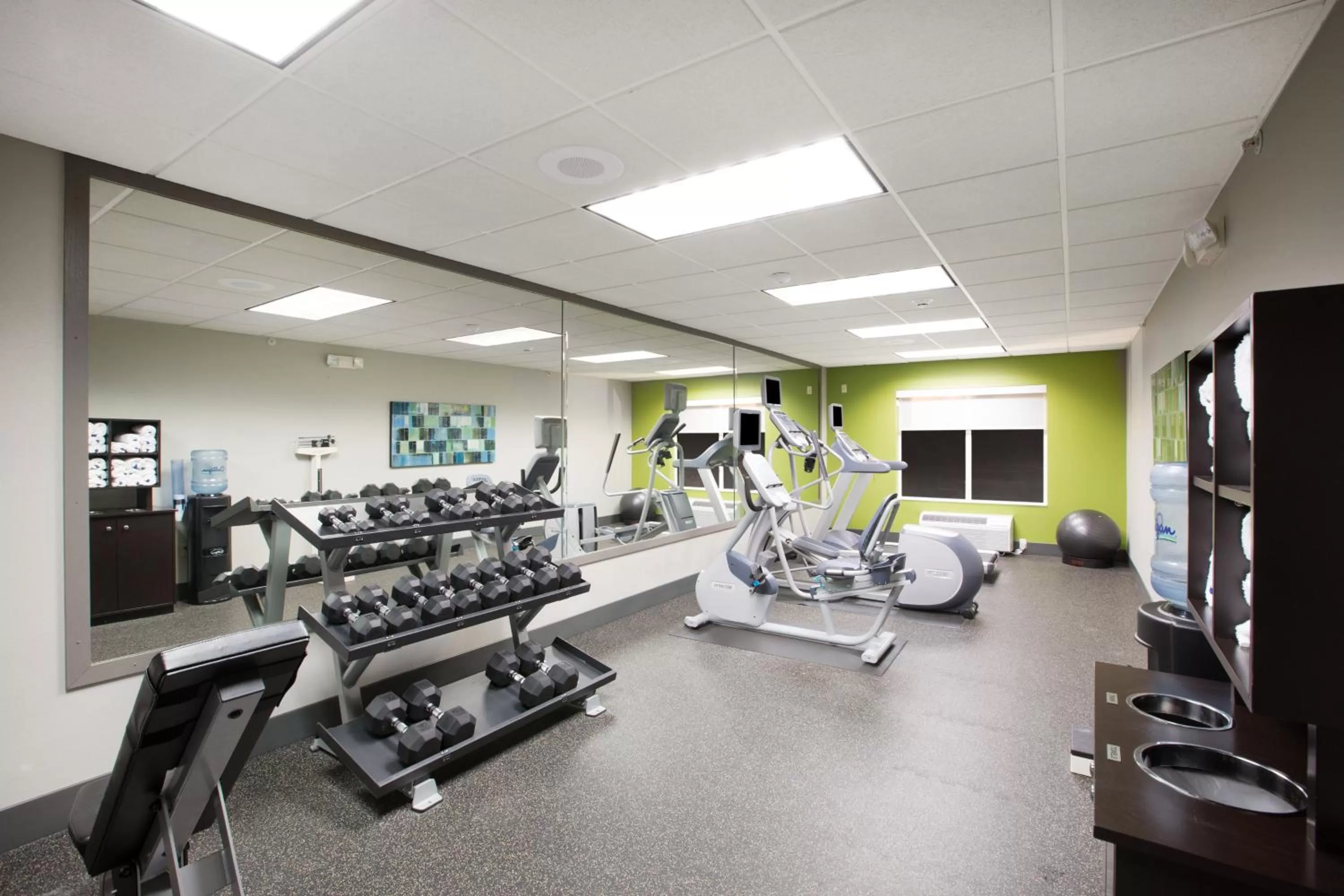 Fitness centre/facilities in Holiday Inn Express Hastings by IHG