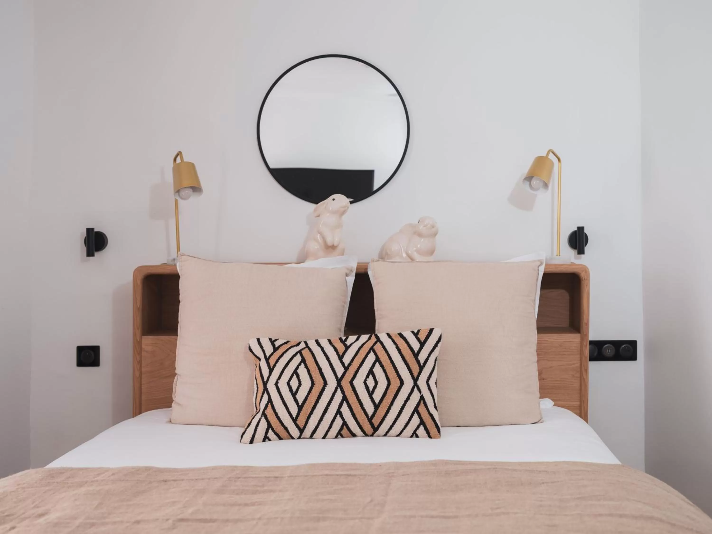 Bedroom, Bed in Maisons du Monde Hotel & Suites - Nantes