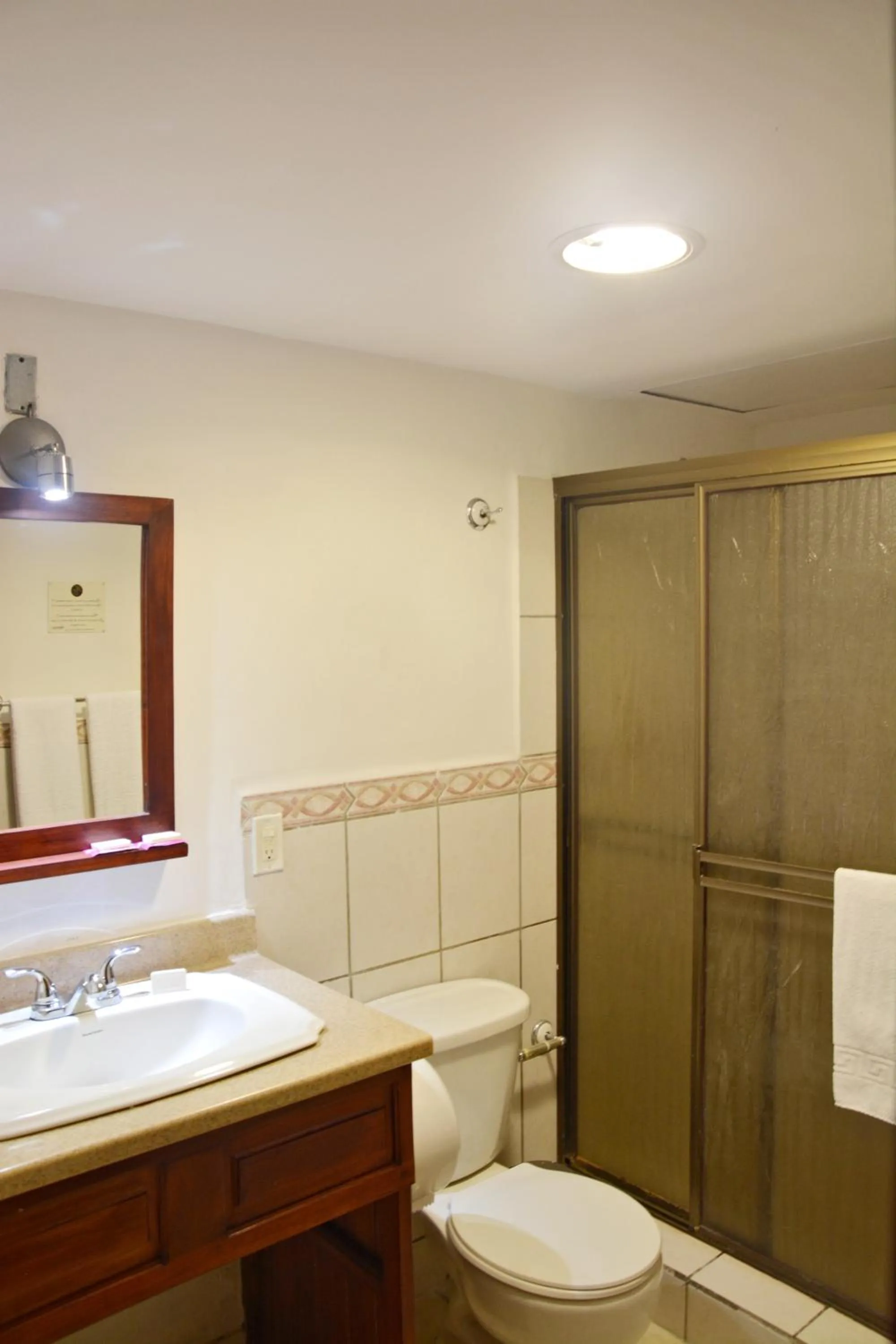 Bathroom in Hotel Europeo